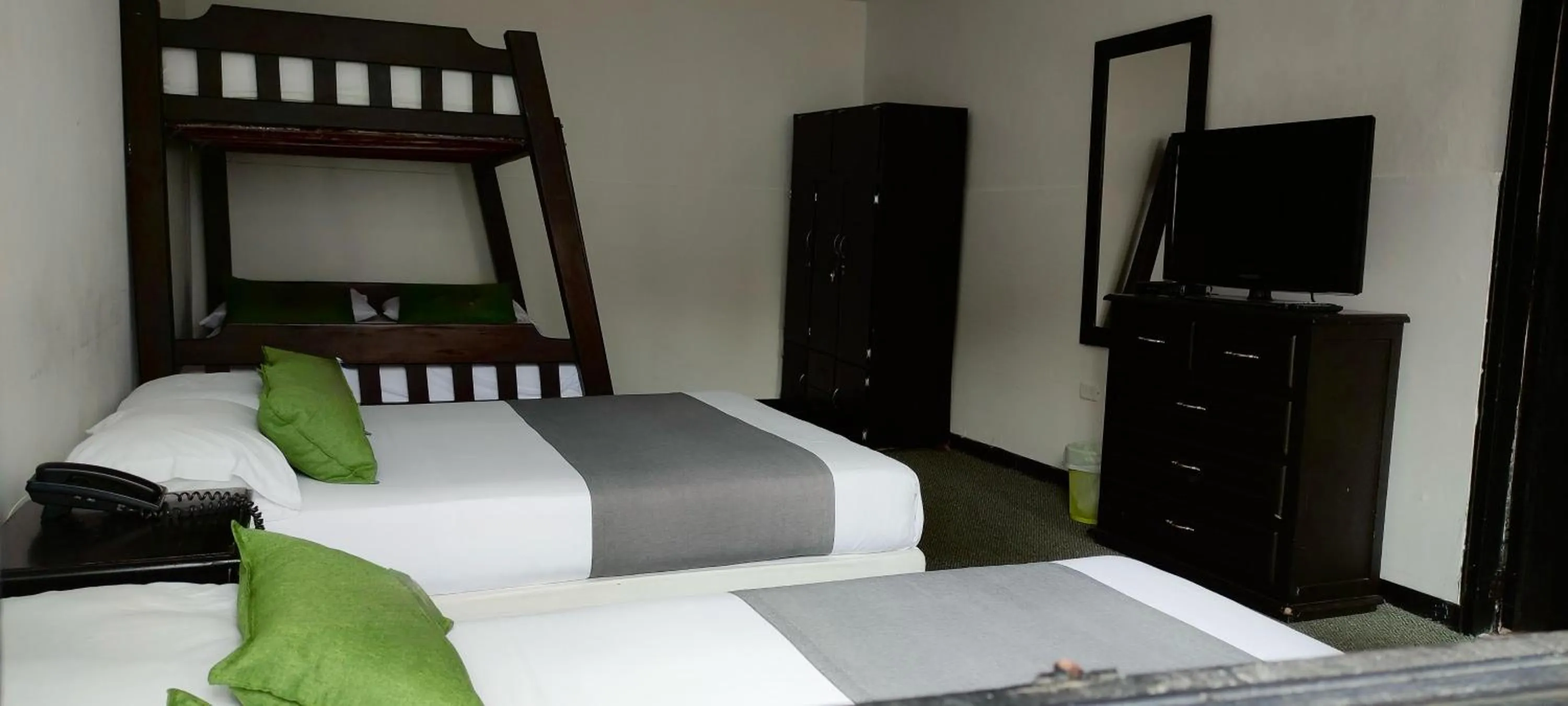 Bed in Hotel Premium Real