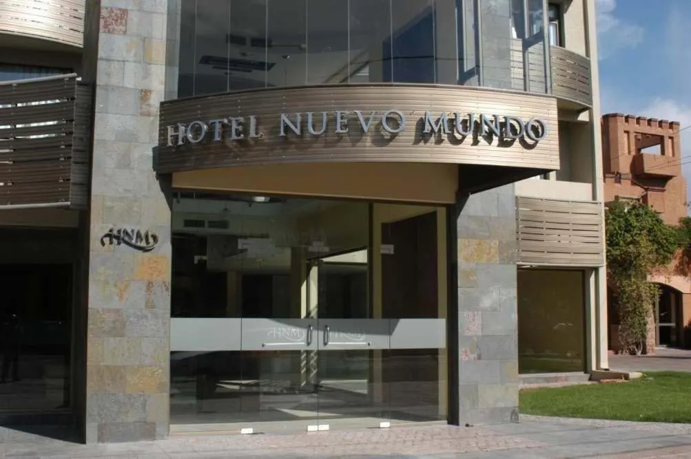 Facade/entrance in Nuevo Mundo