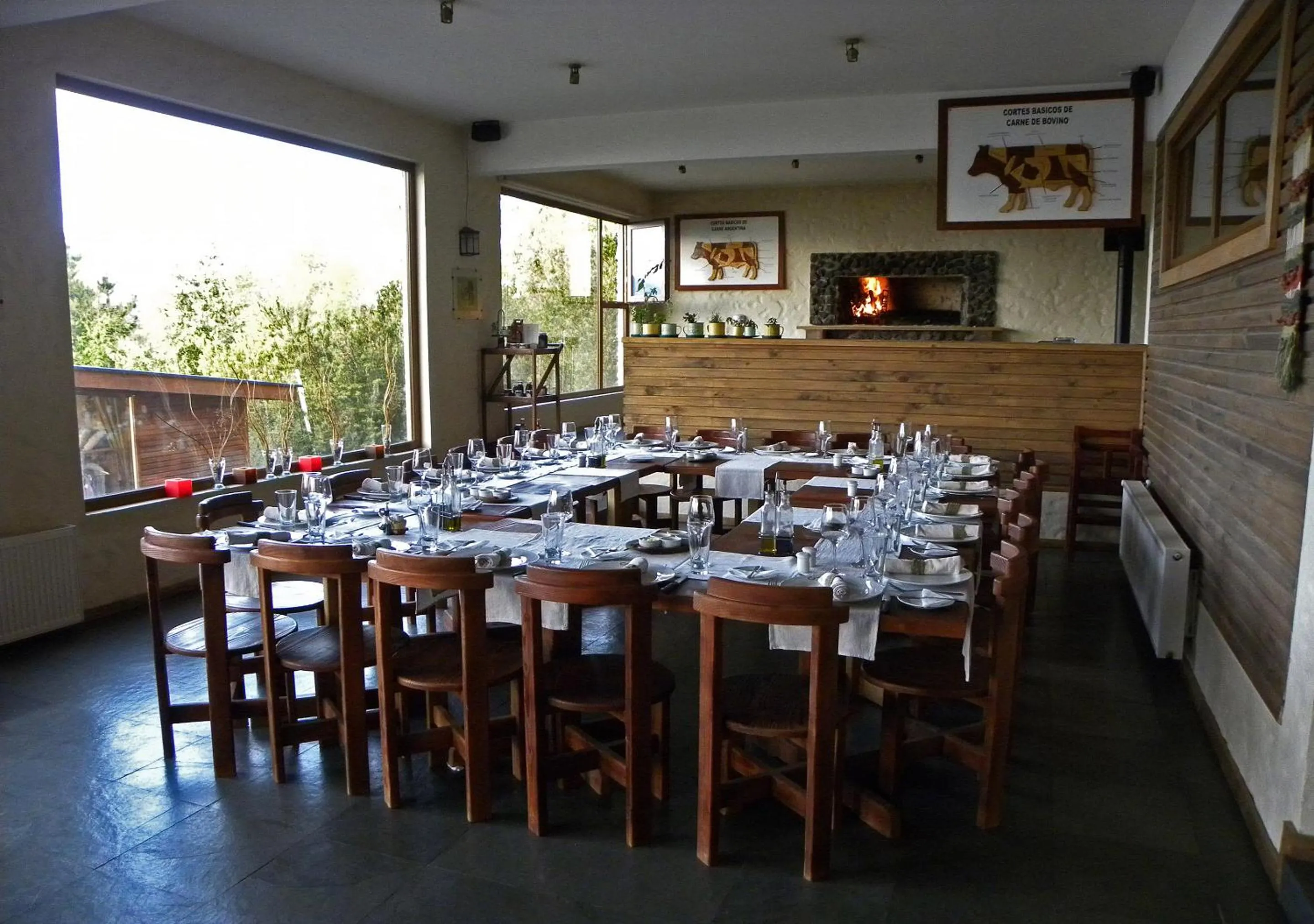 Restaurant/places to eat in Hotel CasaEstablo by DOT Boutique