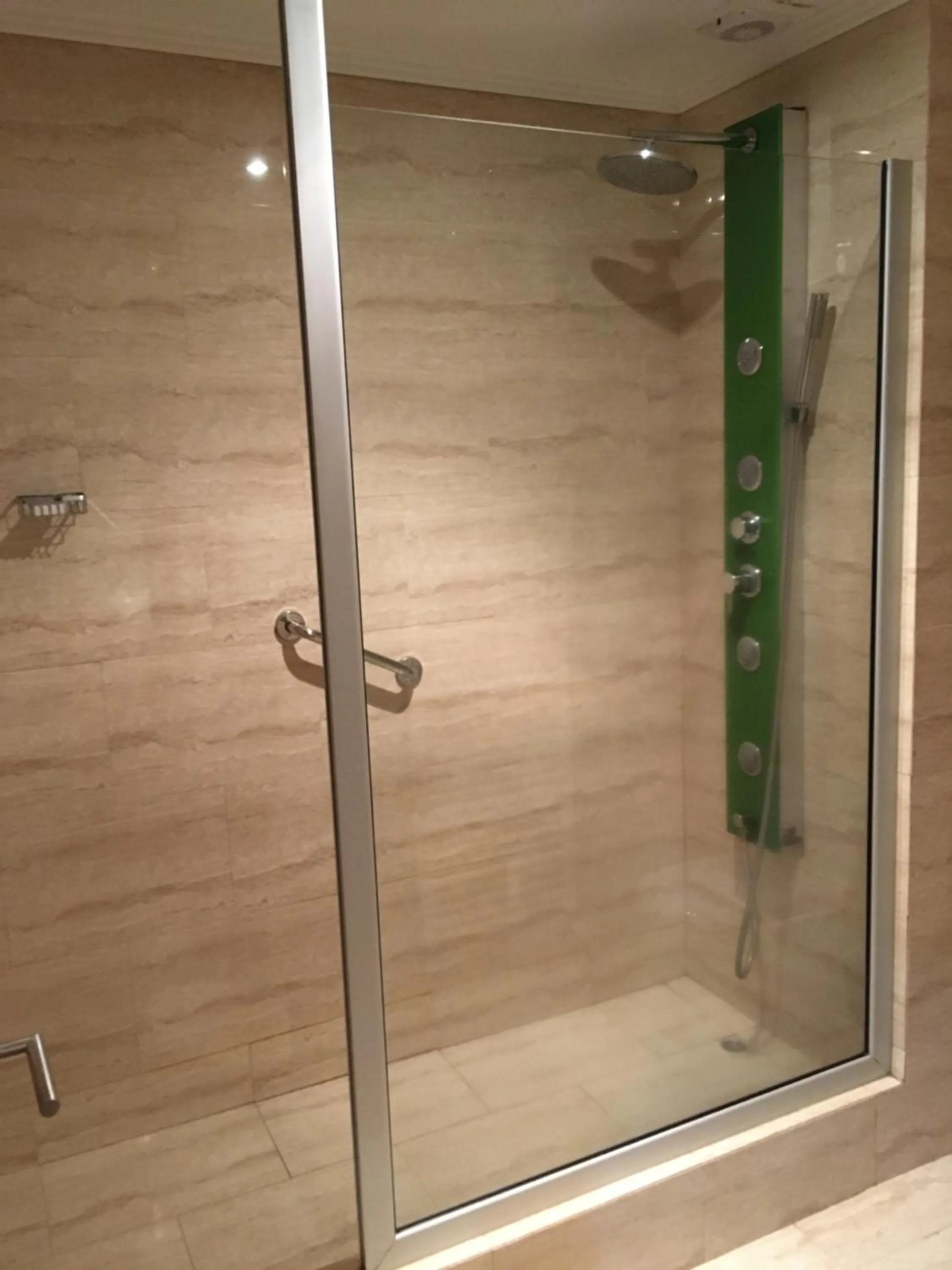 Shower in Hotel CasaEstablo by DOT Boutique