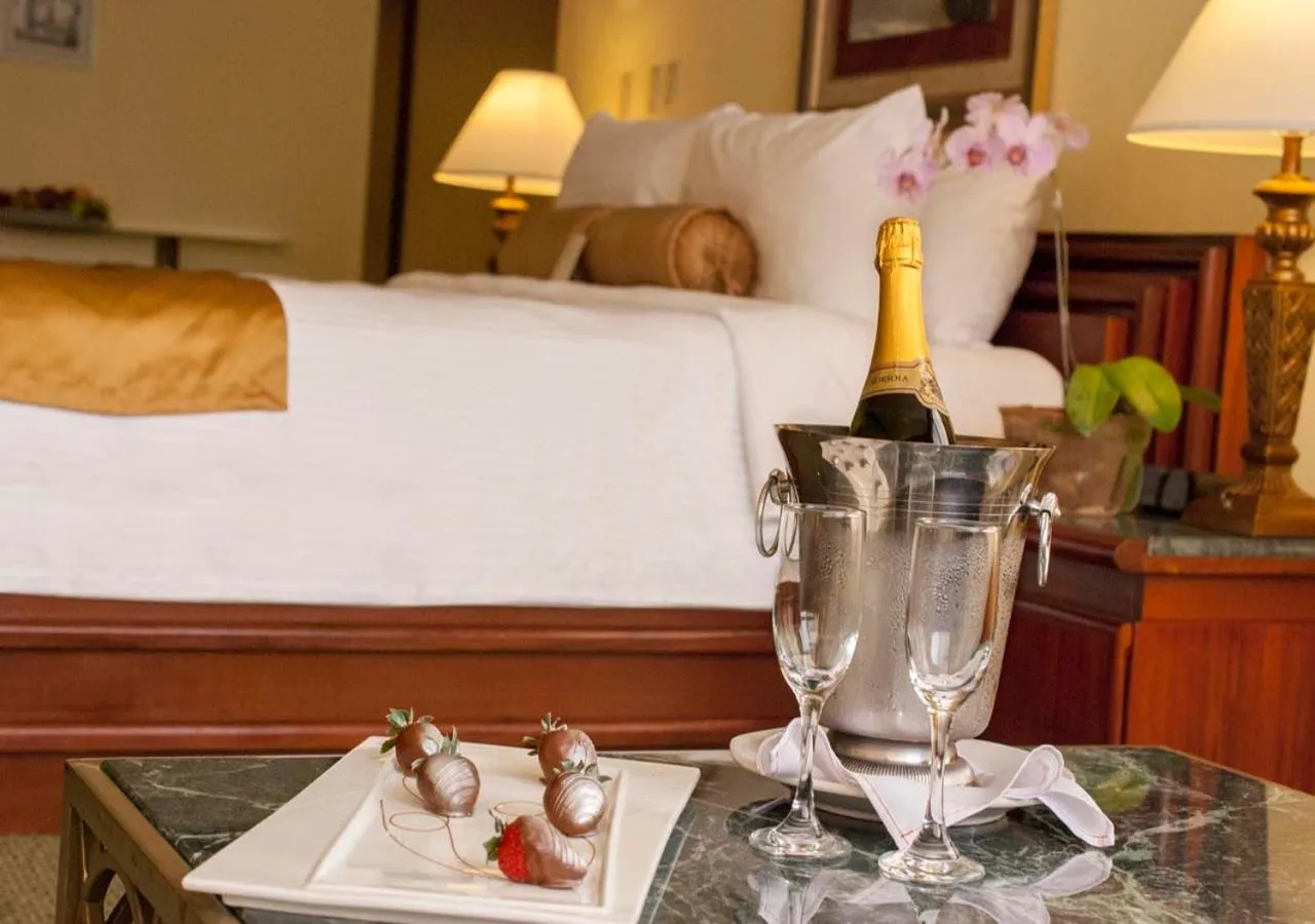 Photo of the whole room, Bed in Wyndham San Jose Herradura