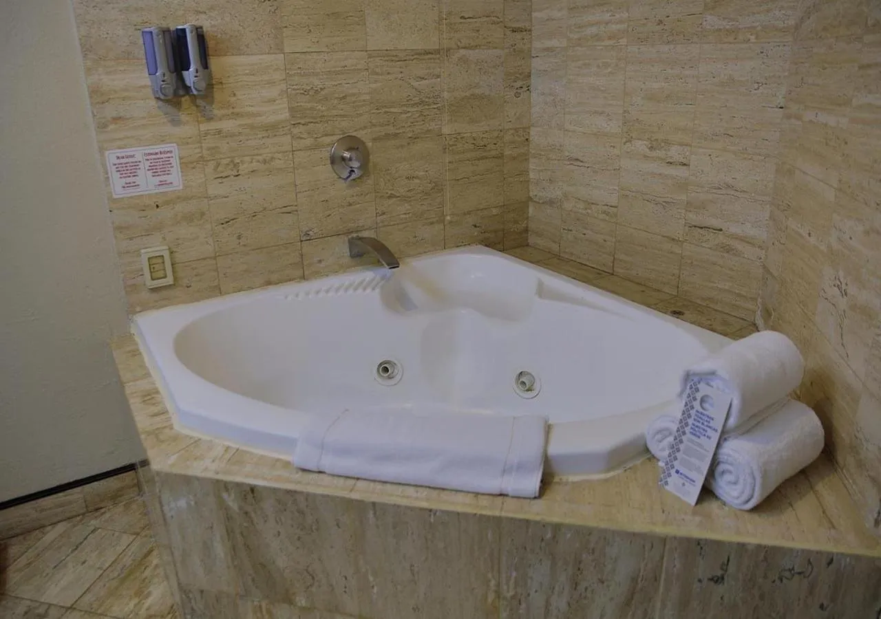 Hot Tub in Wyndham San Jose Herradura