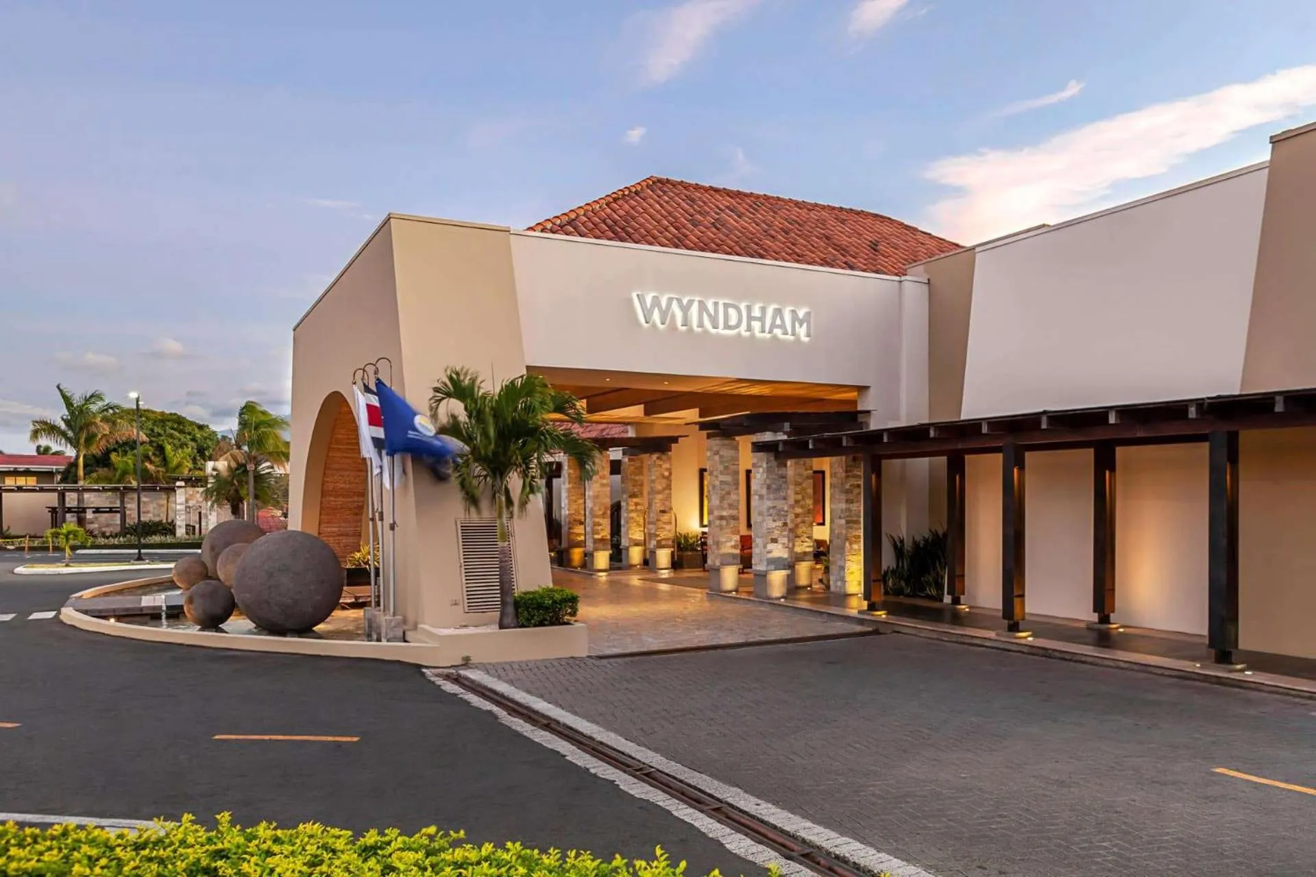 Property building in Wyndham San Jose Herradura