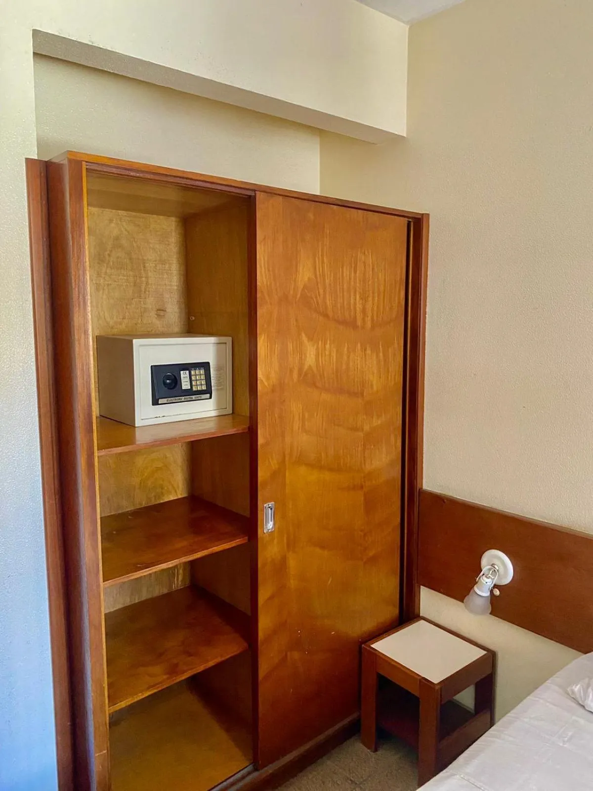 Bed in Canascenter Apart Hotel