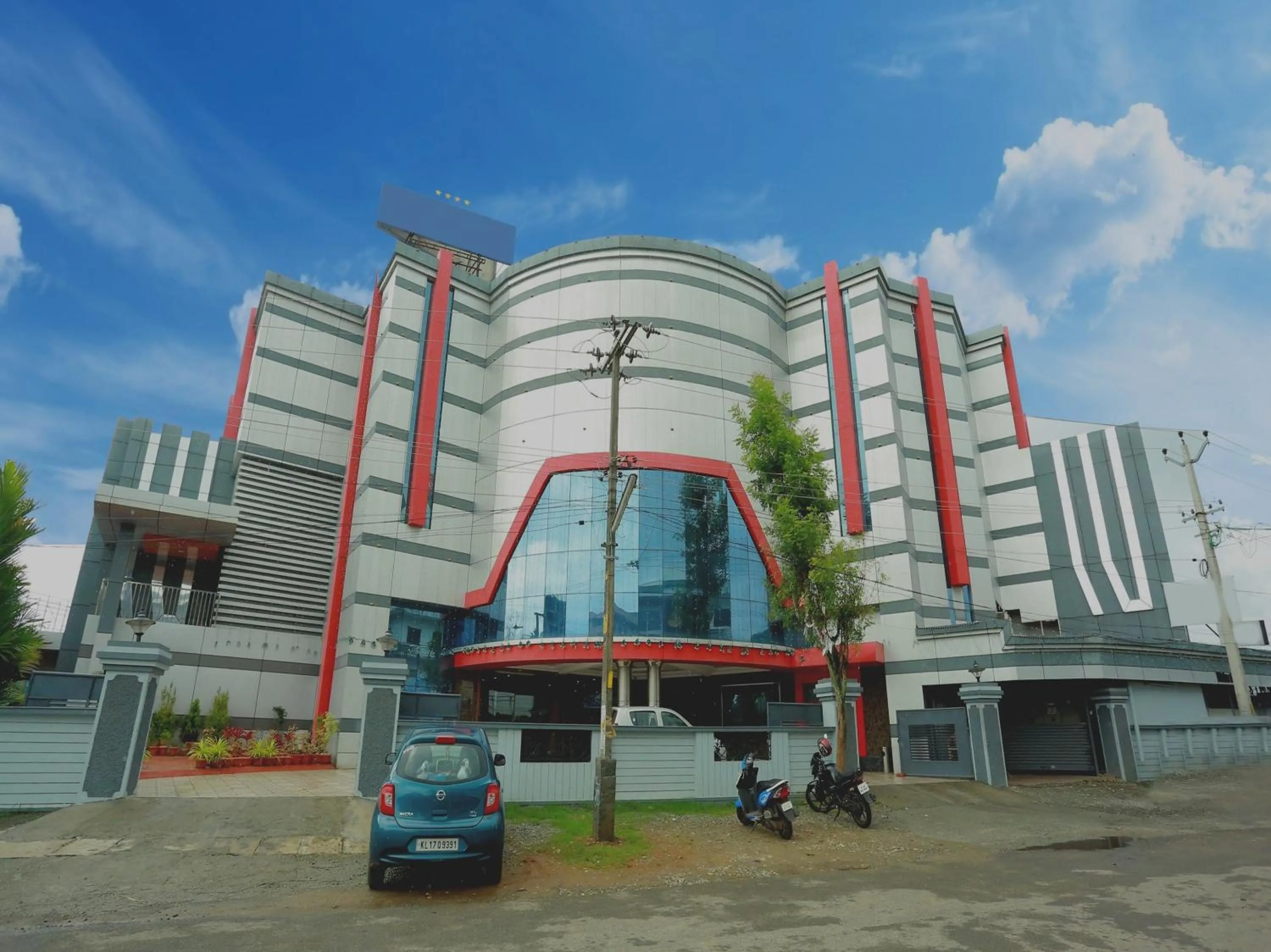 Facade/entrance in Super Capital O Kovilakam Residency