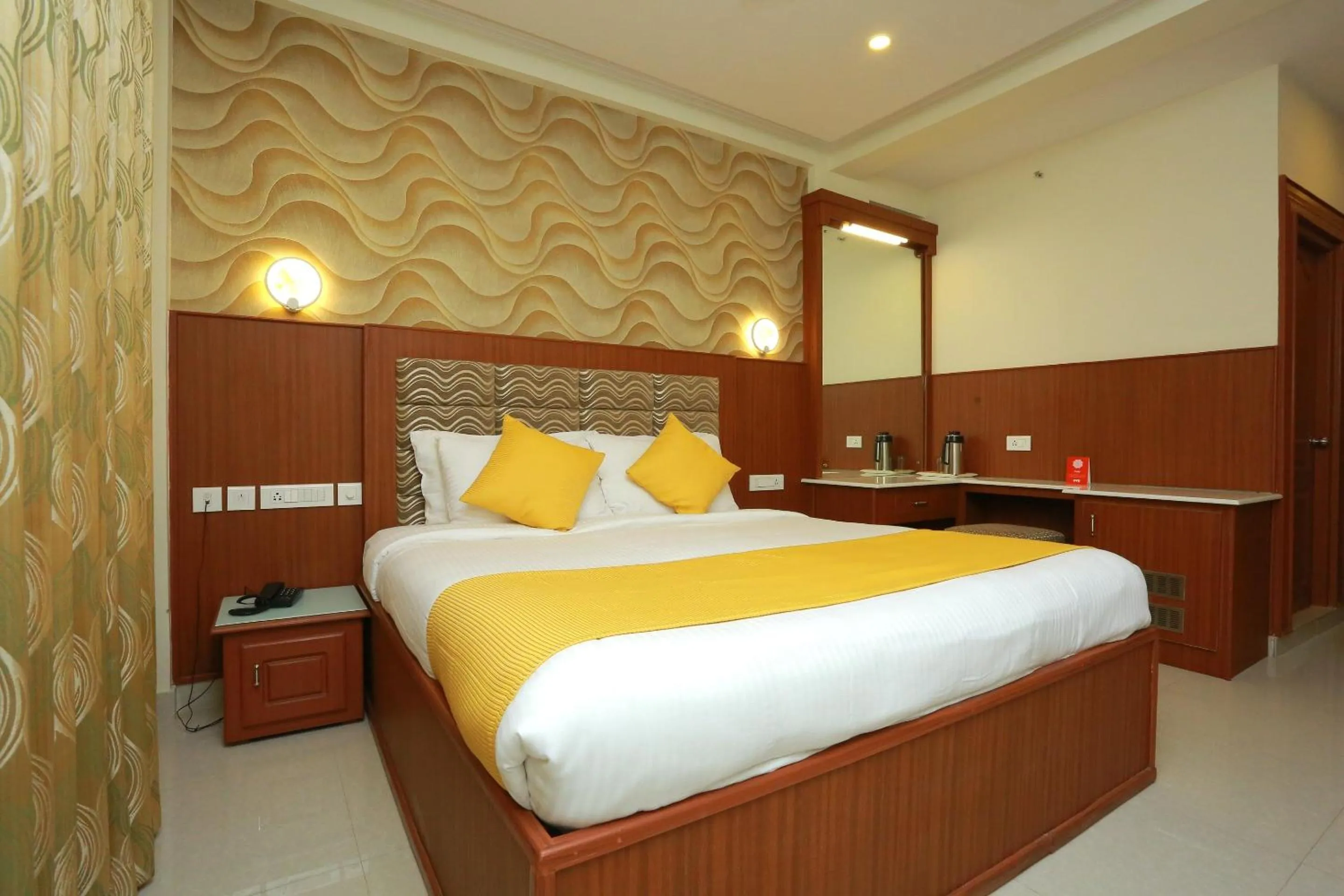 Bedroom, Bed in Super Capital O Kovilakam Residency