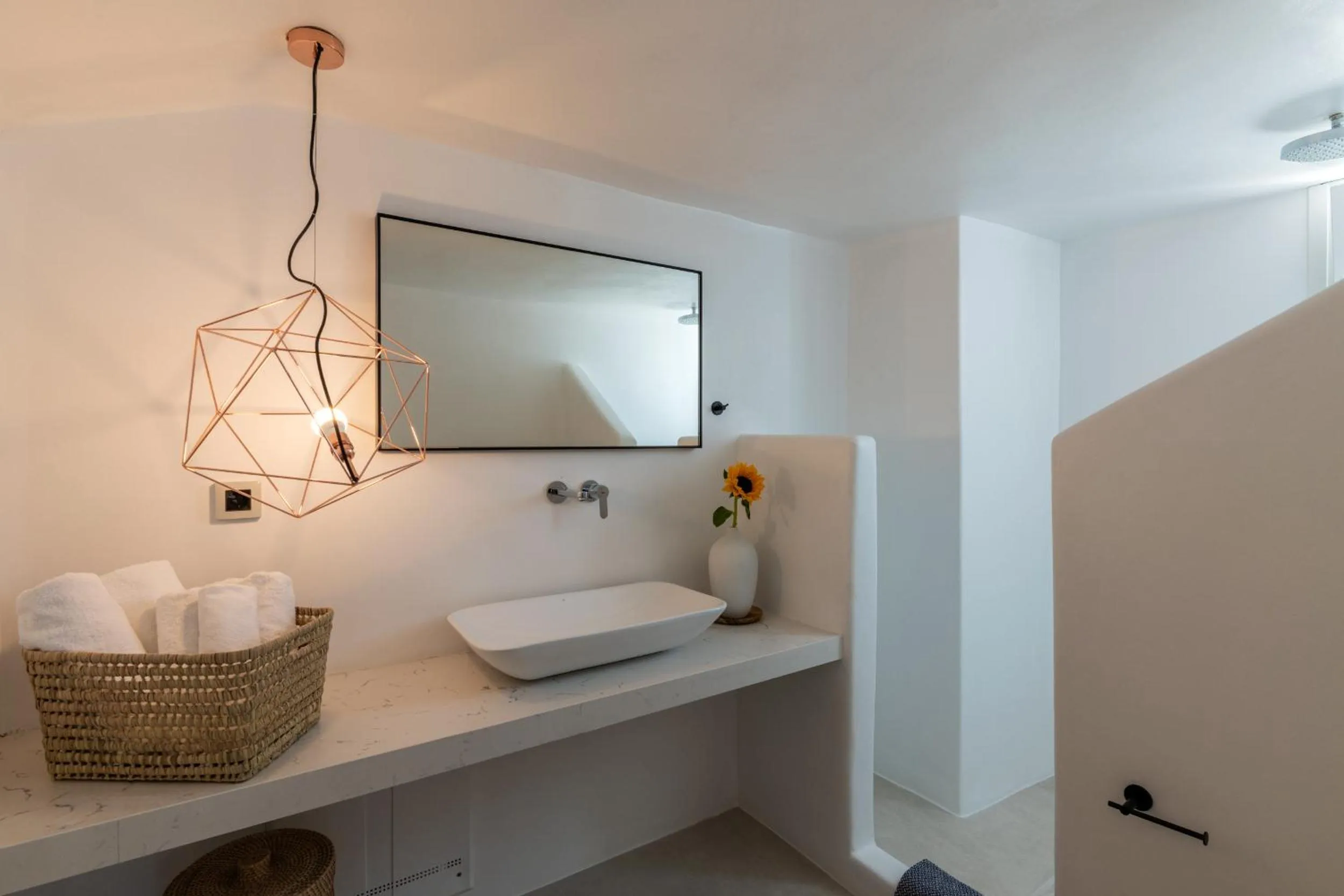 Bathroom in Mykonos Drops