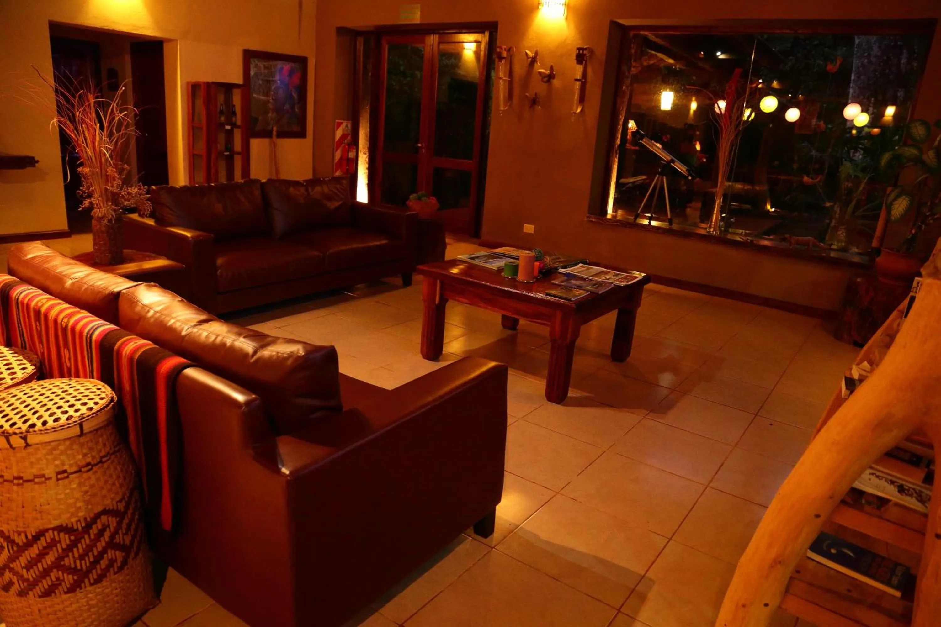Living room in Tierra Guaraní Lodge