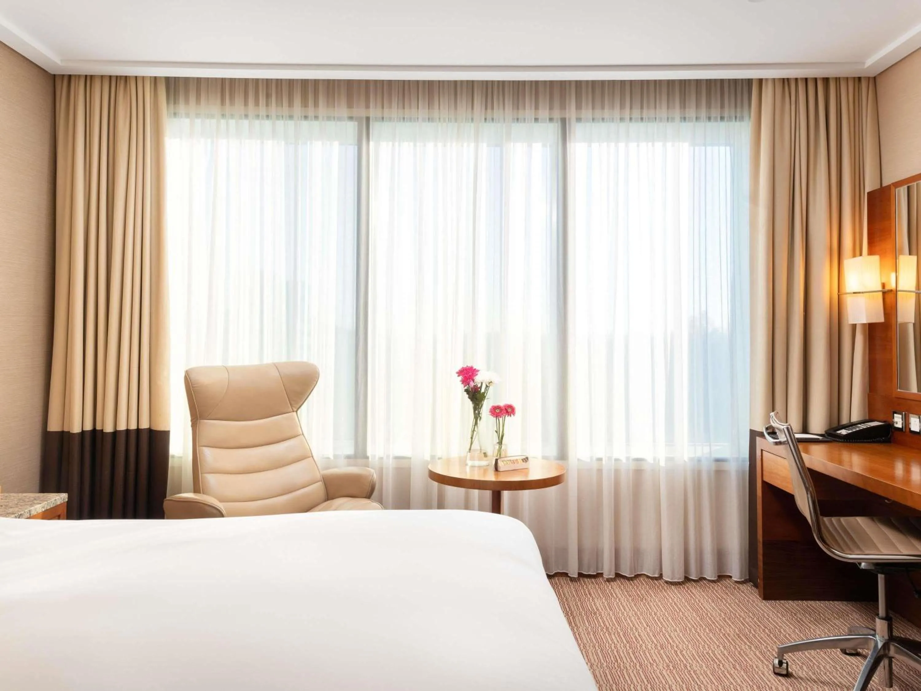 Bedroom, Bed in Sofitel London Heathrow