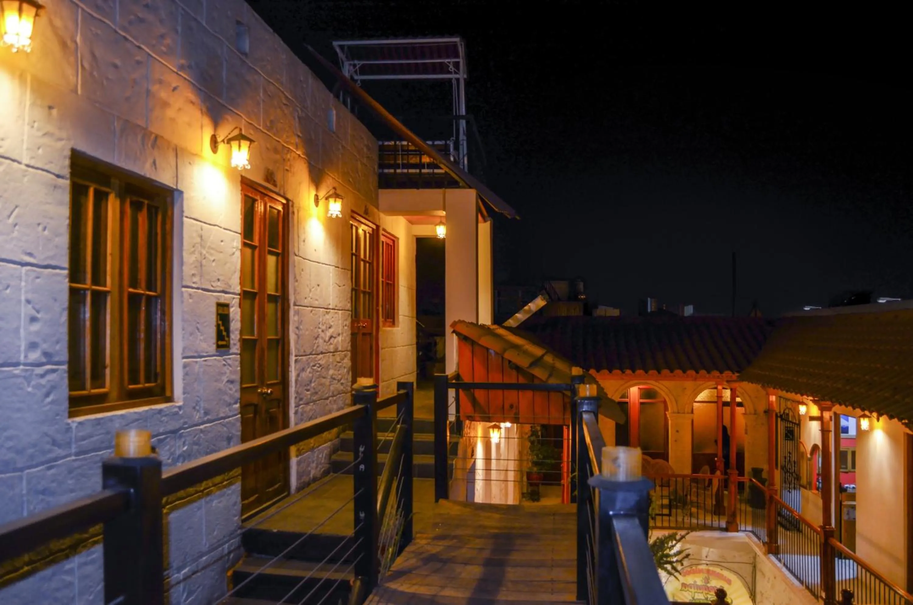 Facade/entrance in Le Foyer Arequipa