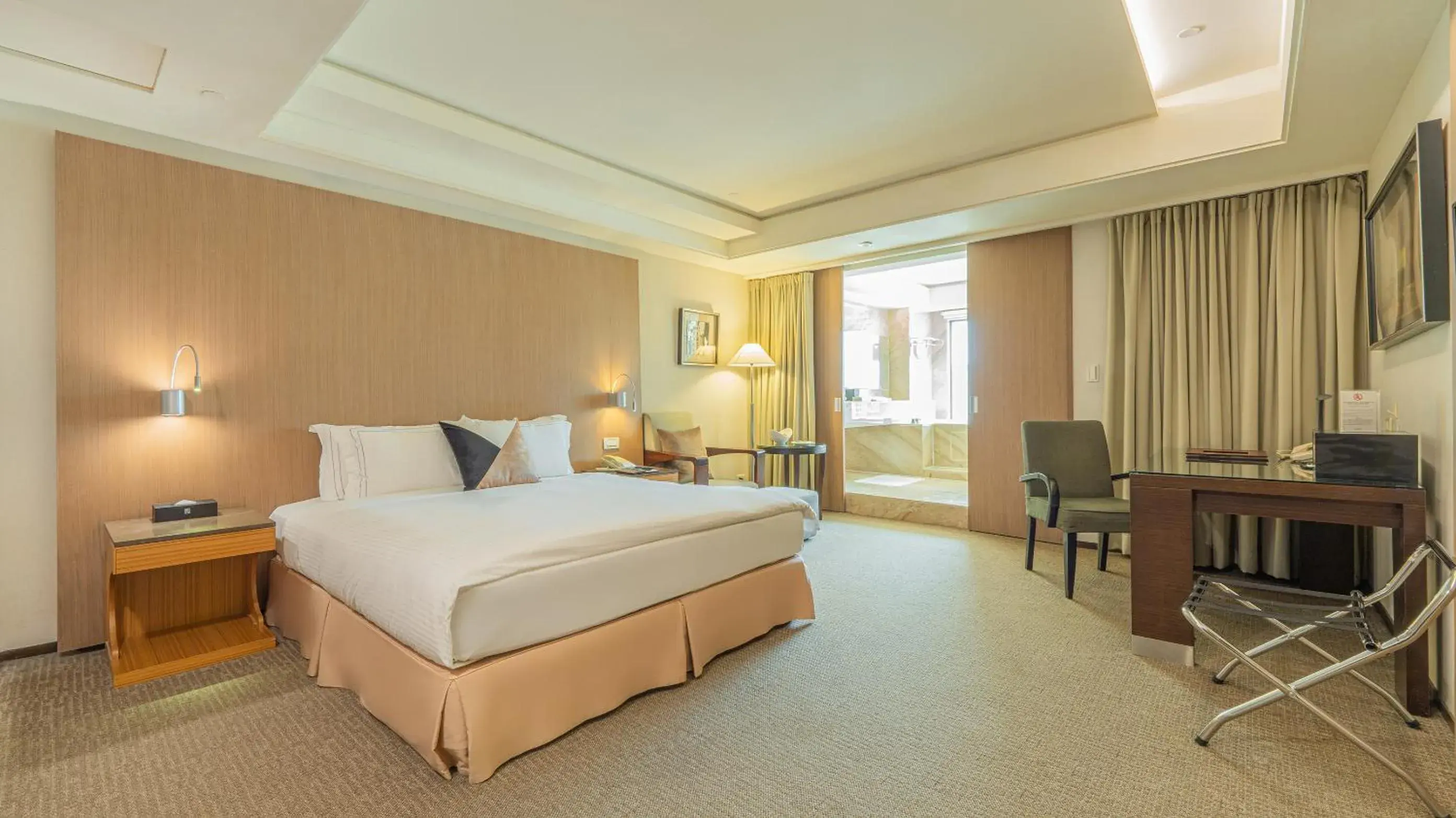 Superior Double Room in Tempus Hotel Superior Double Room in Tempus Hotel