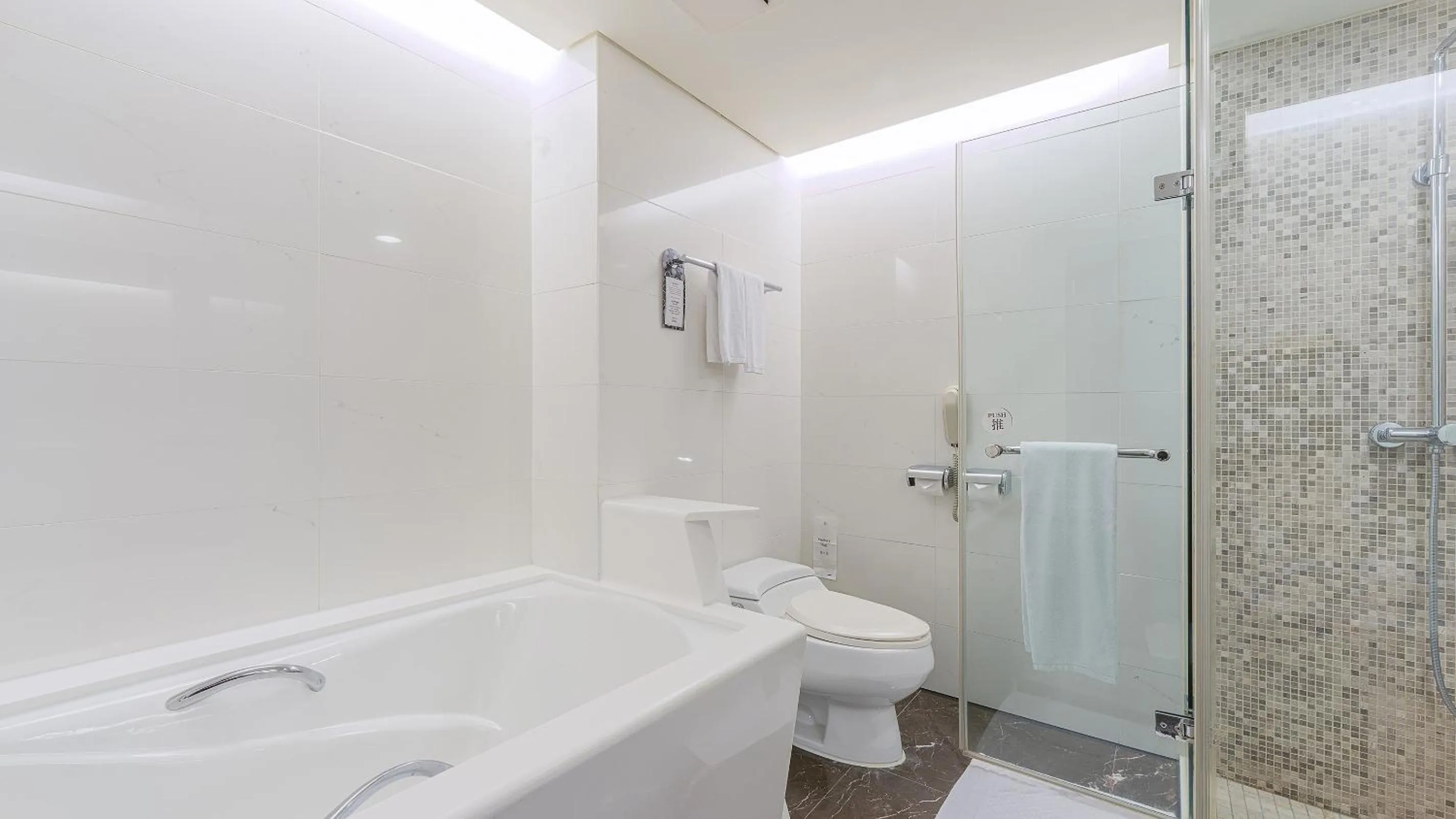 Bathroom in Tempus Hotel