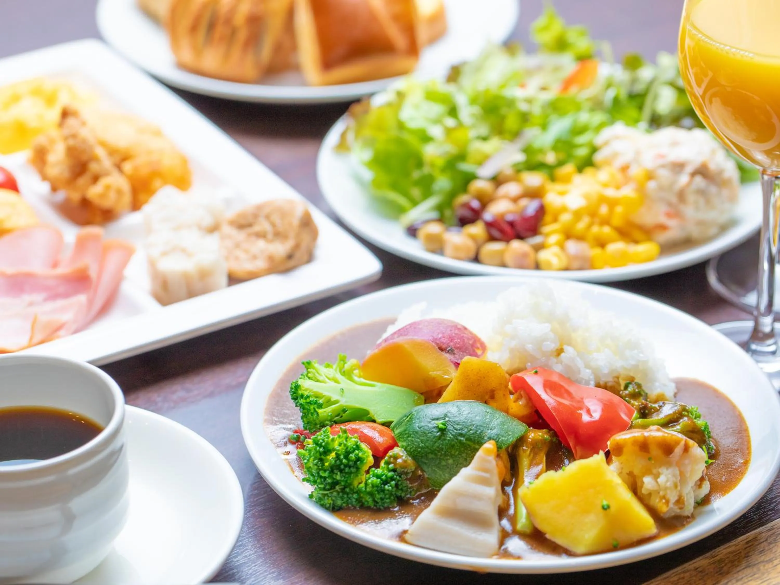 Restaurant/places to eat in APA Hotel Kyoto Eki Horikawadori