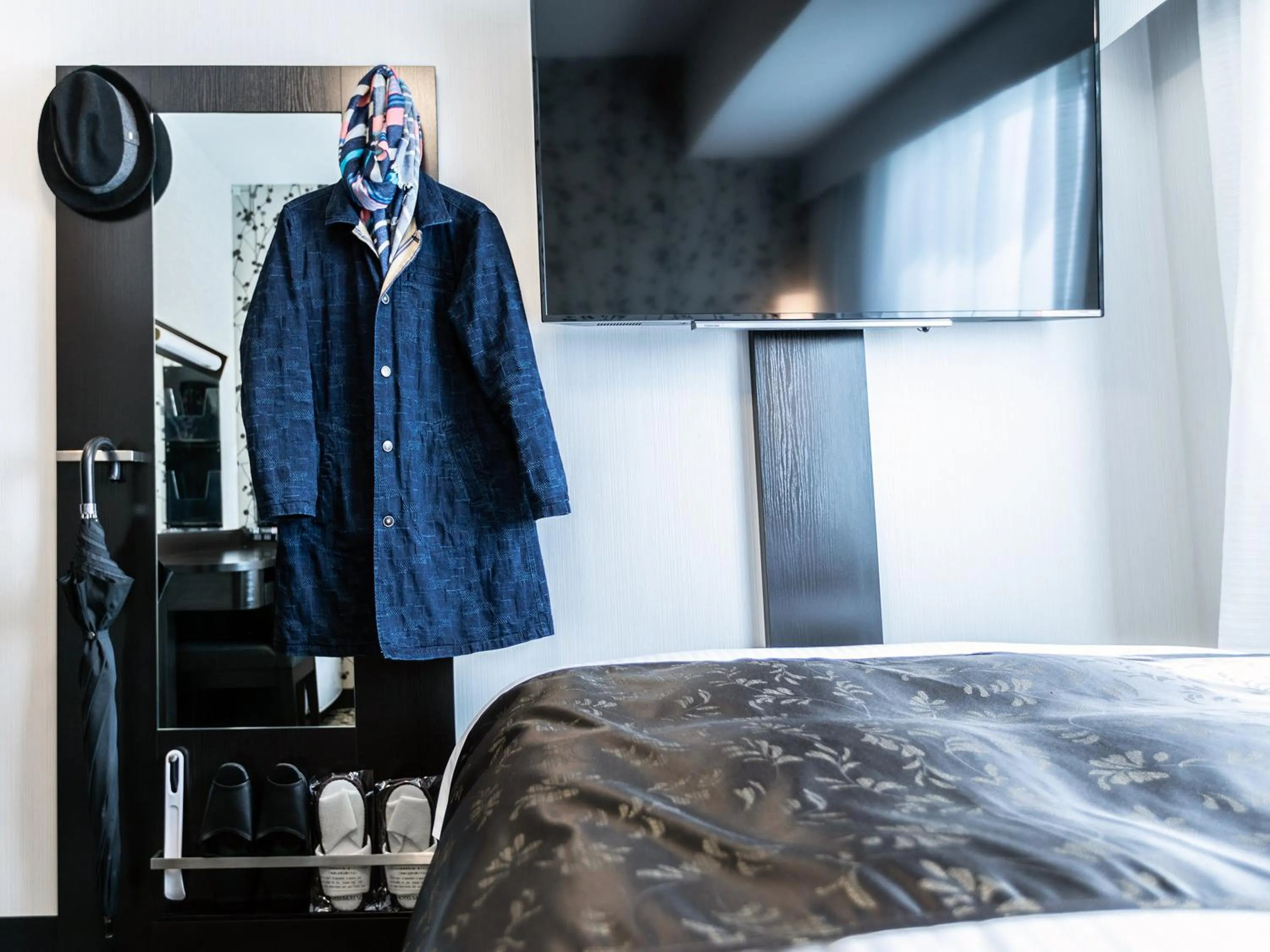 Photo of the whole room, Bed in APA Hotel Ikebukuro Eki Kitaguchi