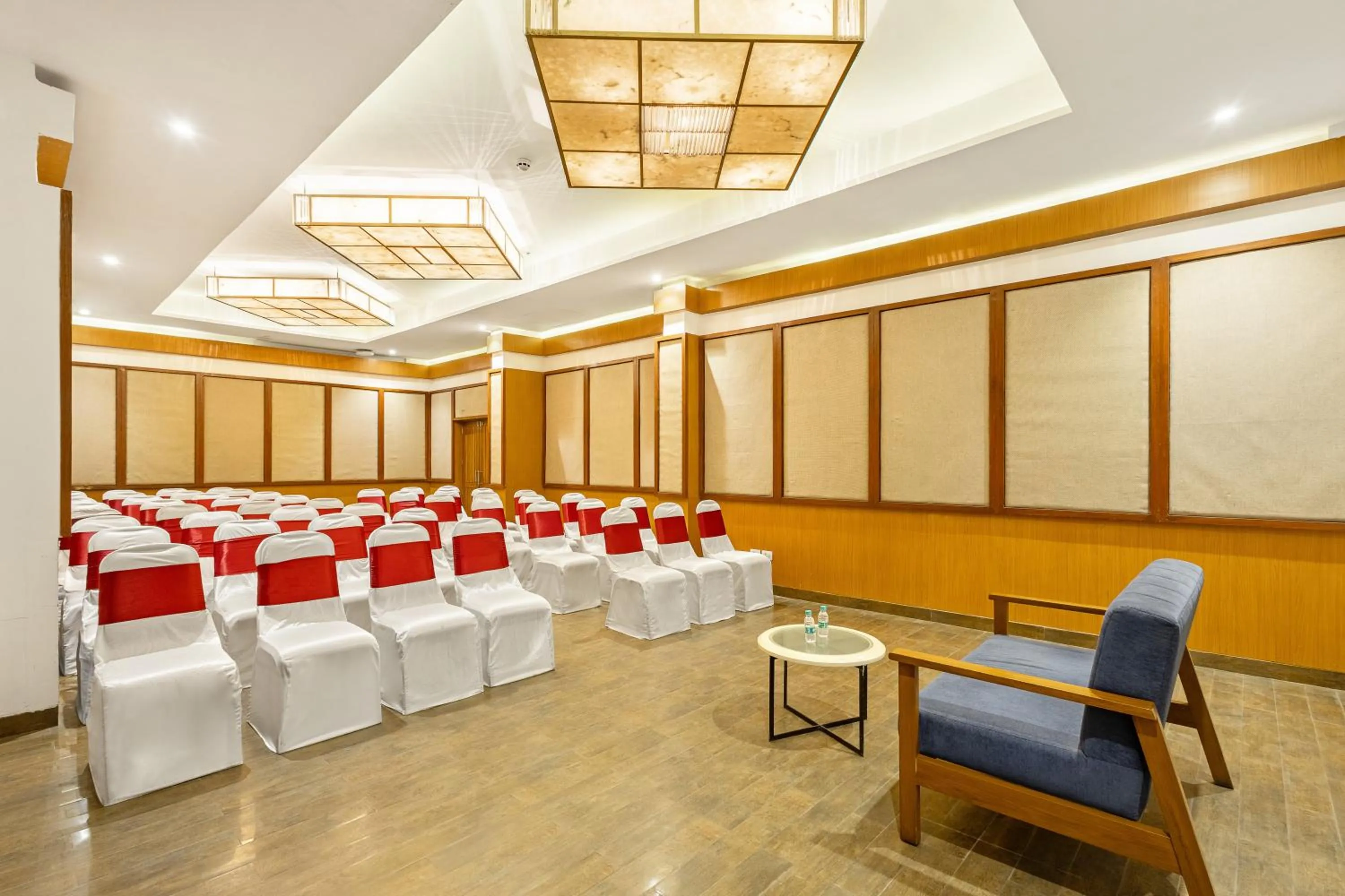 Banquet/Function facilities in Sterling Manali