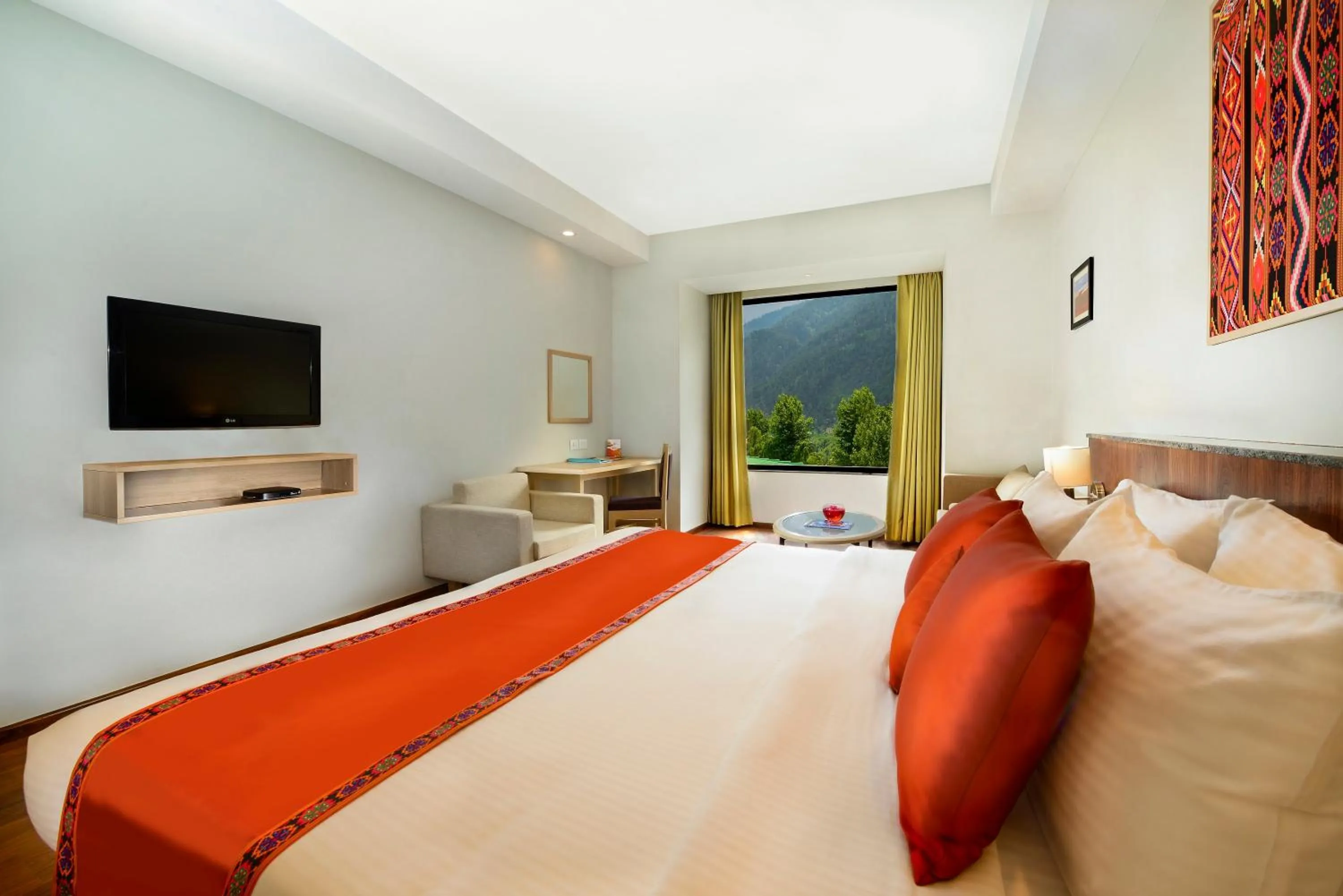 Bedroom, Bed in Sterling Manali