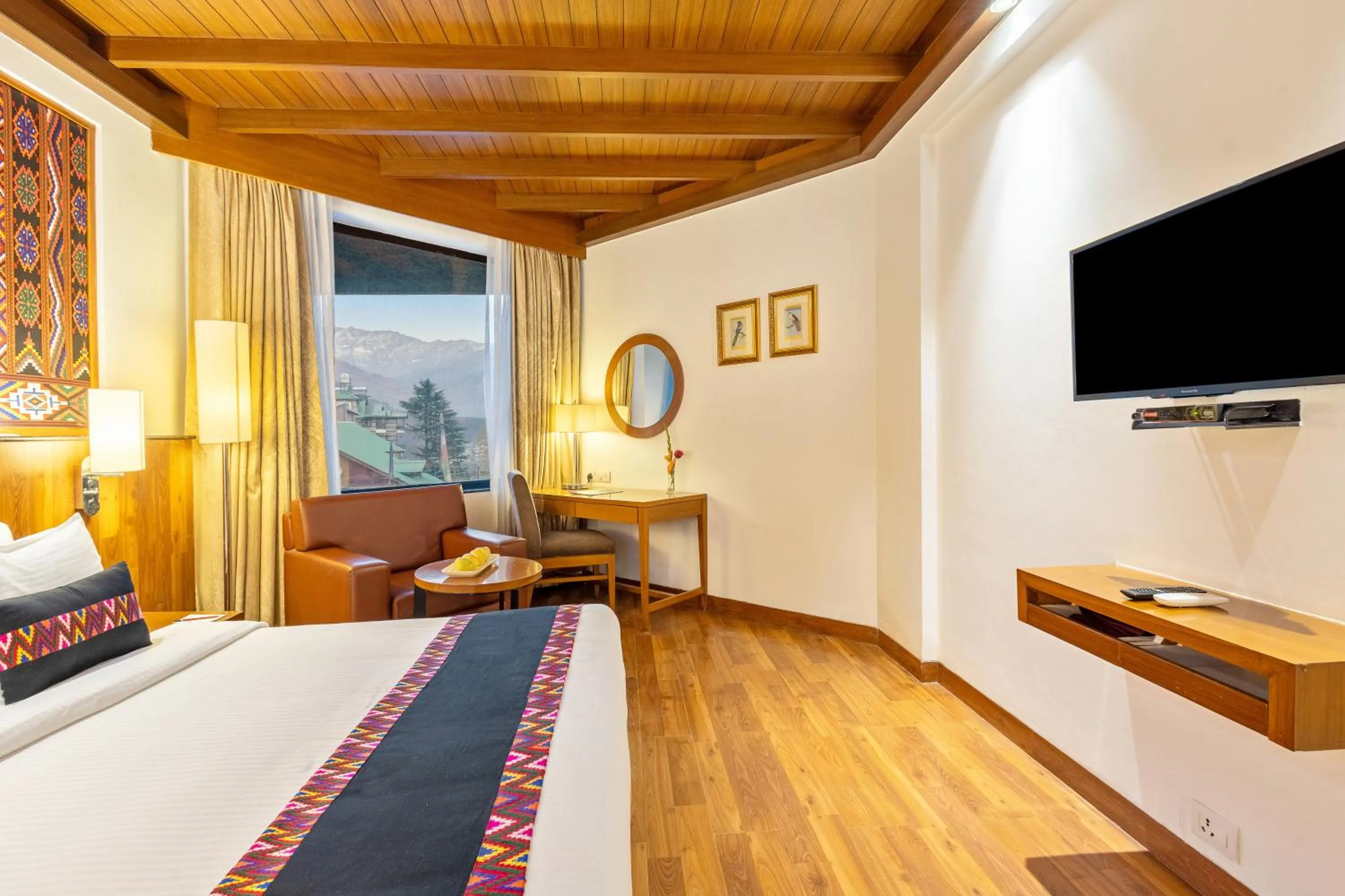 Bedroom, Bed in Sterling Manali