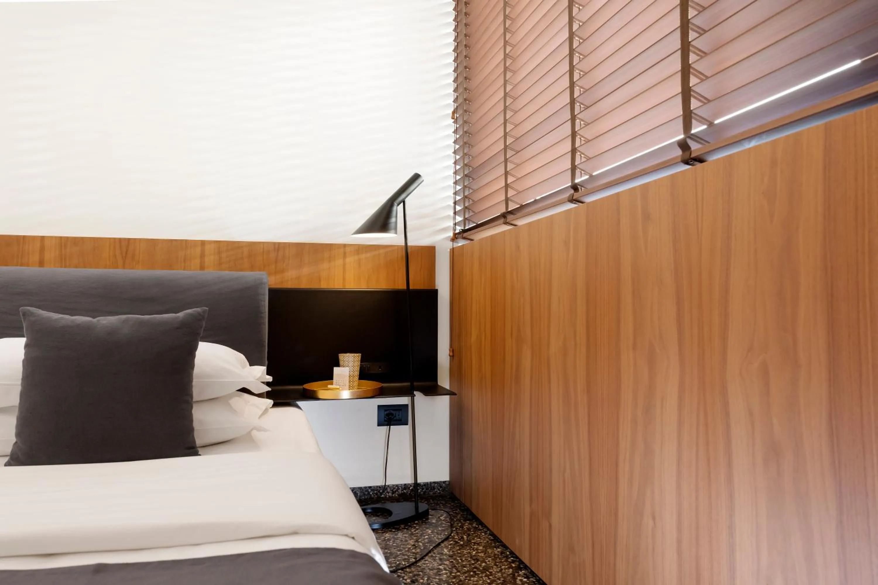 Bed in Hotel Royal Bissolati