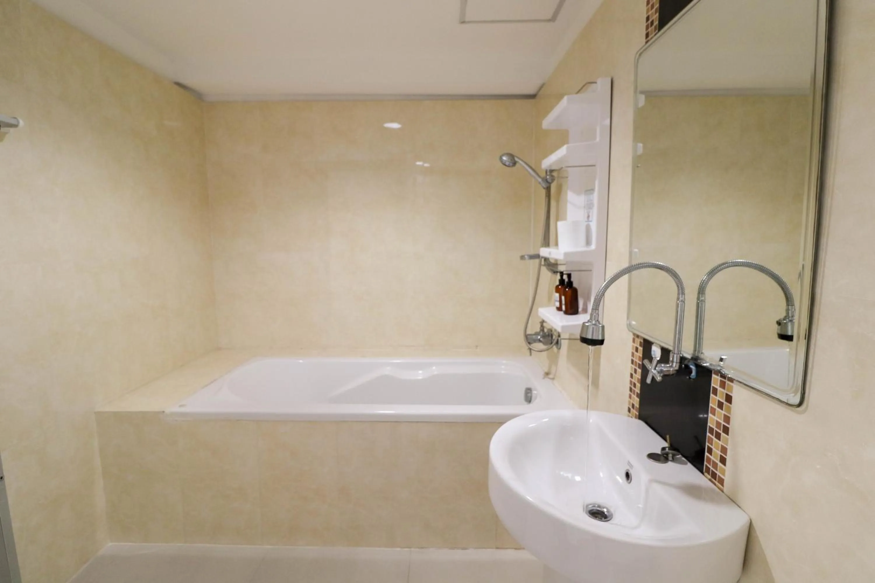 Bathroom in Baan Sabai Rama IV Apartment