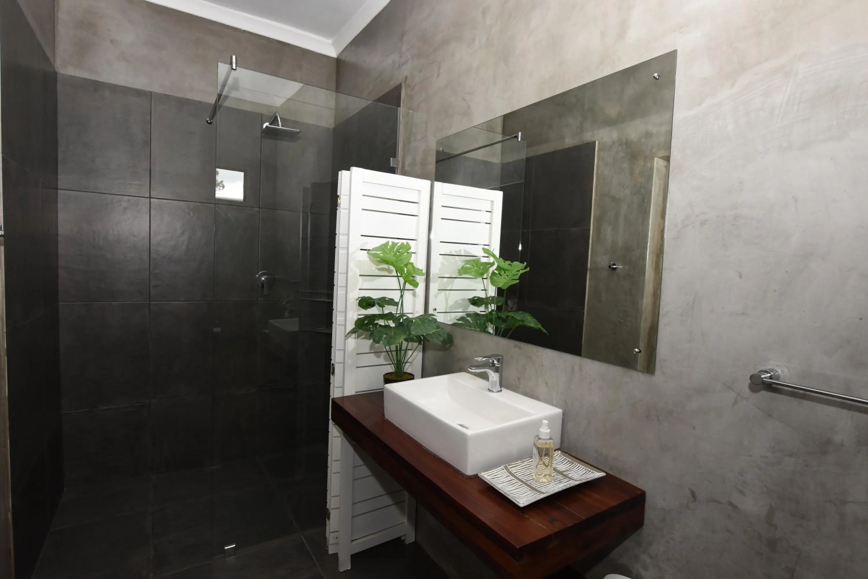 Bathroom in OnQ Accommodation