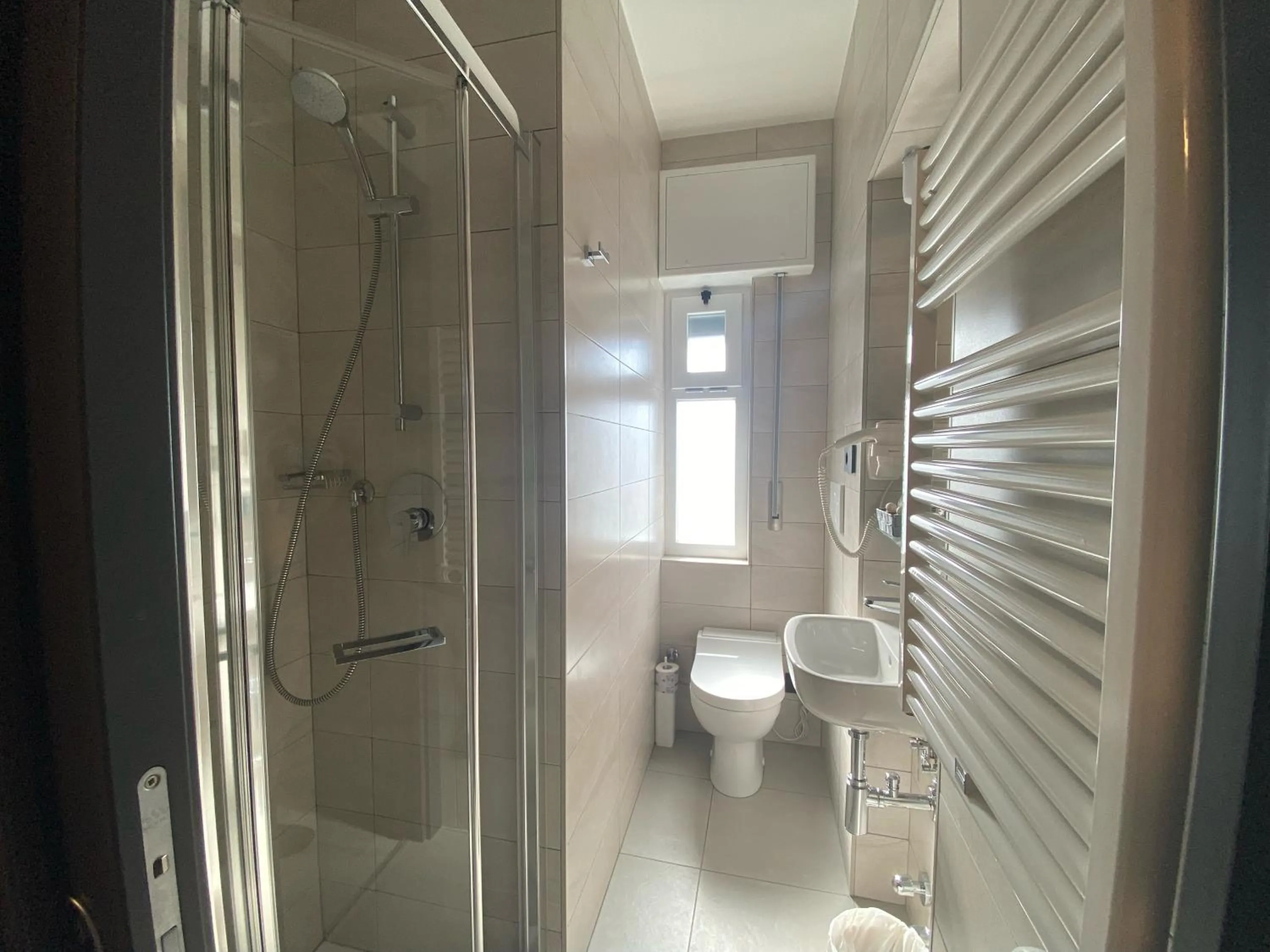 Shower in Hotel Graziella