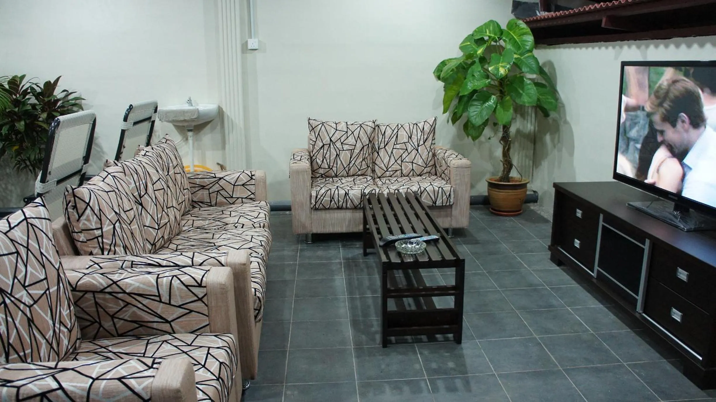 TV and multimedia in Hotel Hong