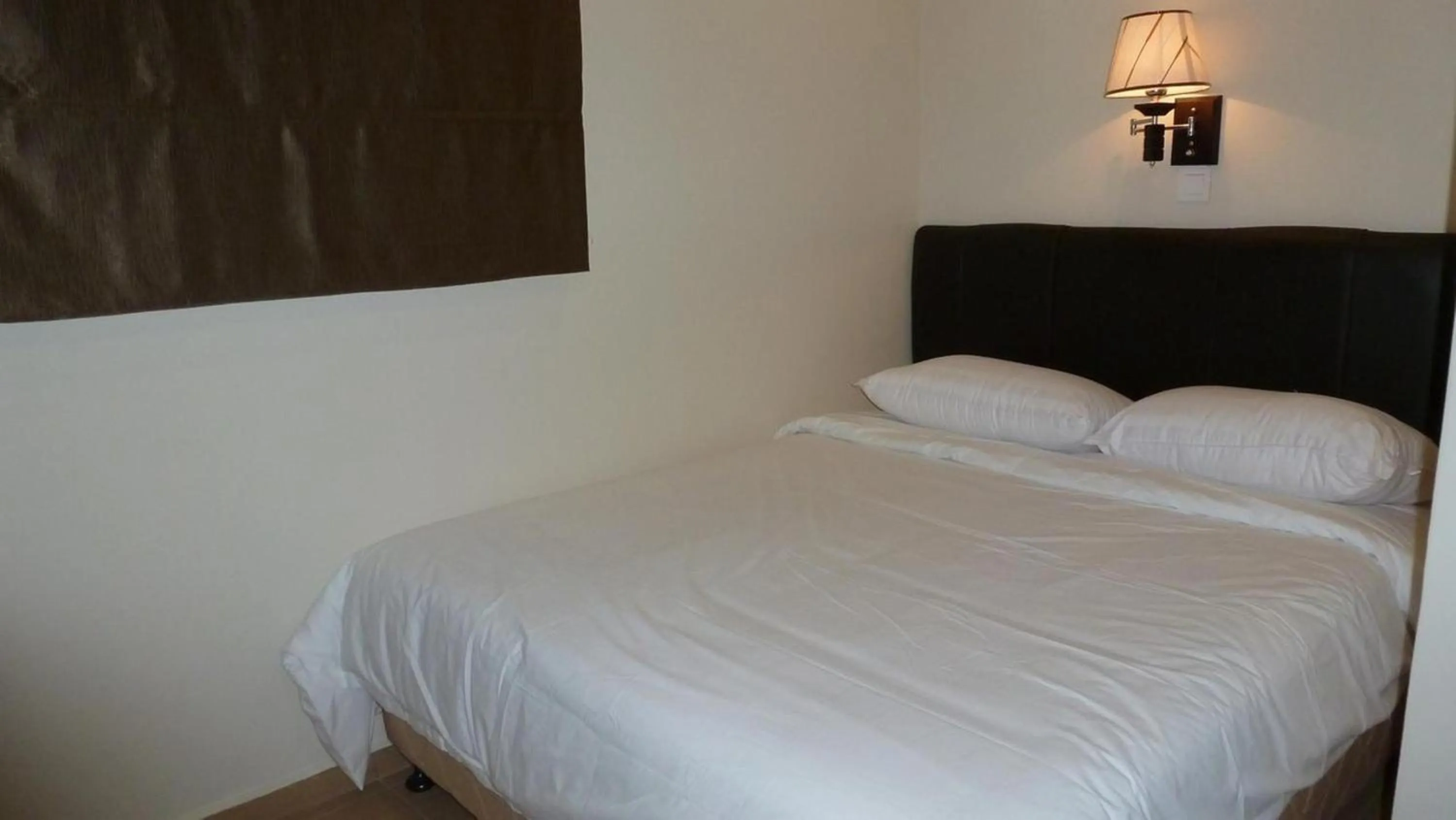 Photo of the whole room, Bed in Hotel Hong