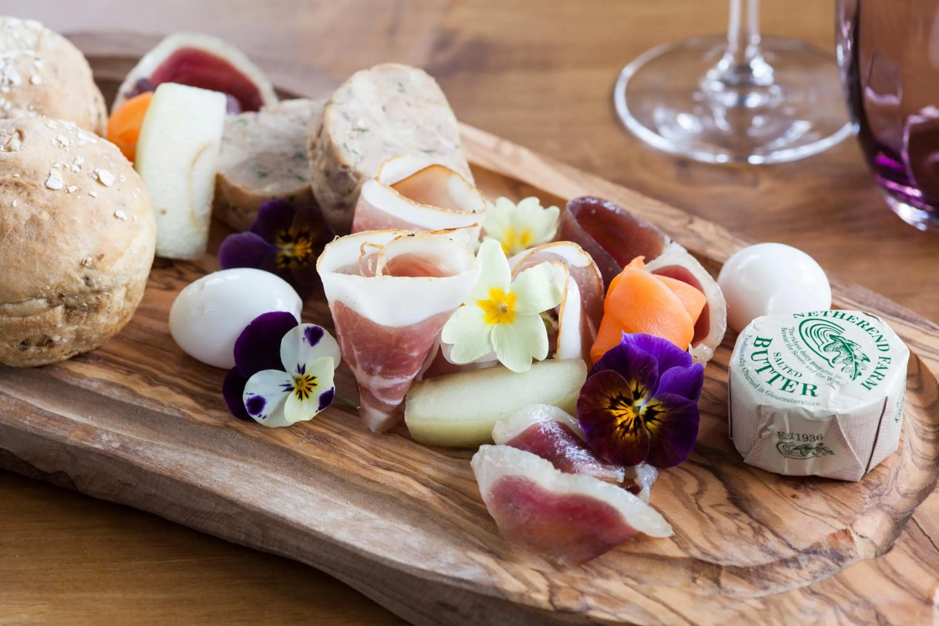 Lunch in Tudor Farmhouse Hotel