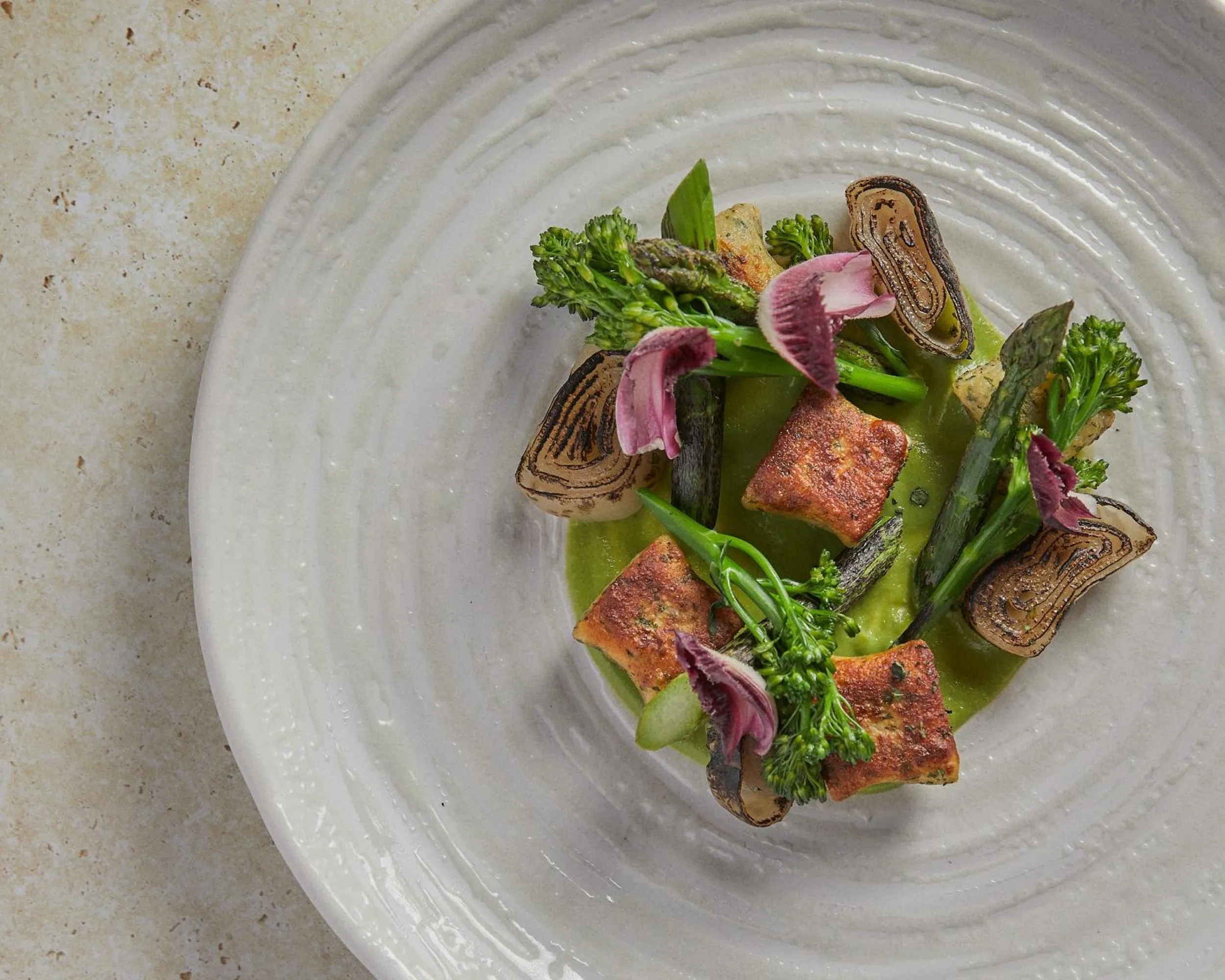 Restaurant/places to eat in Tudor Farmhouse Hotel