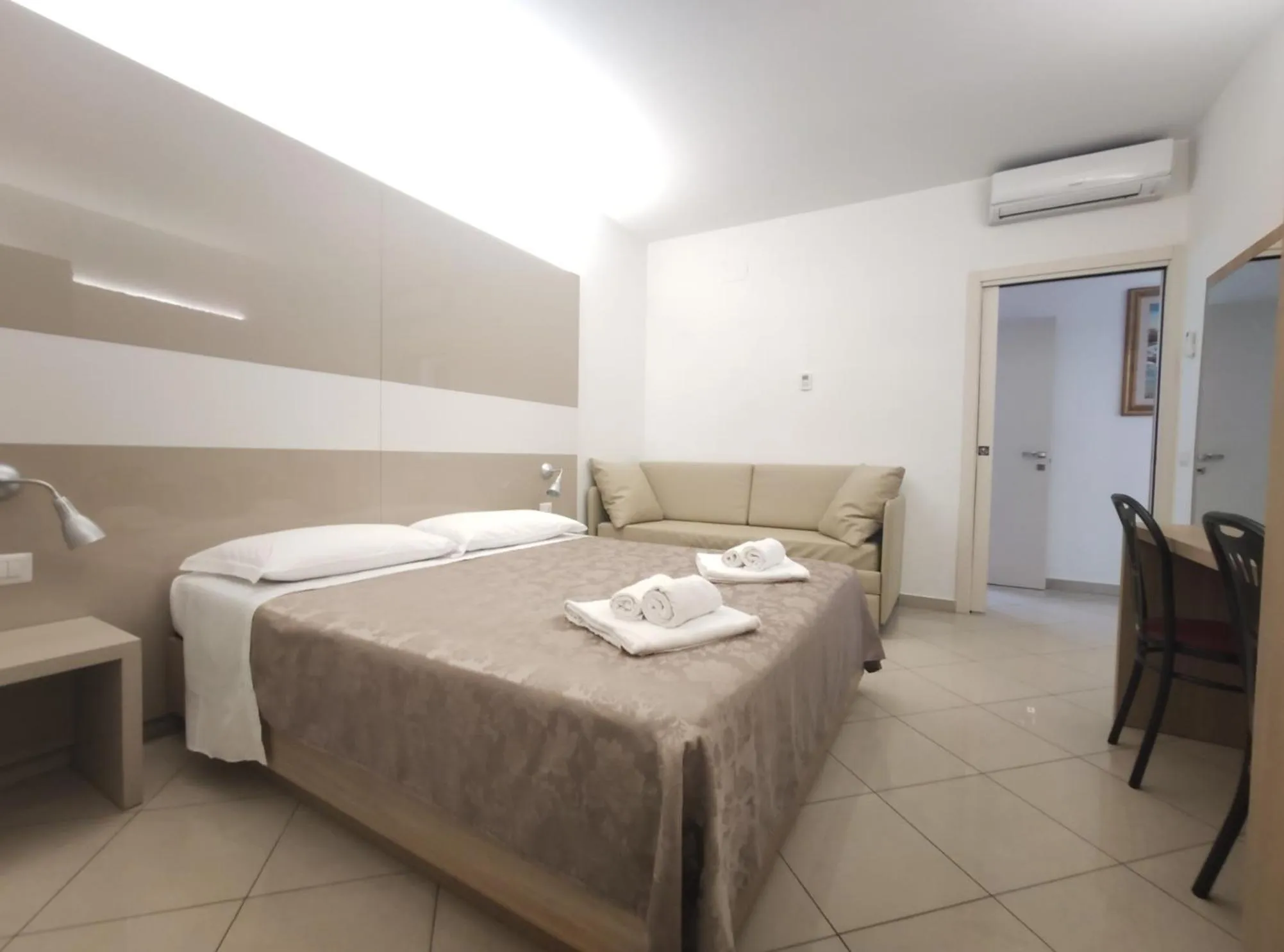 Bedroom, Bed in Residence Perla