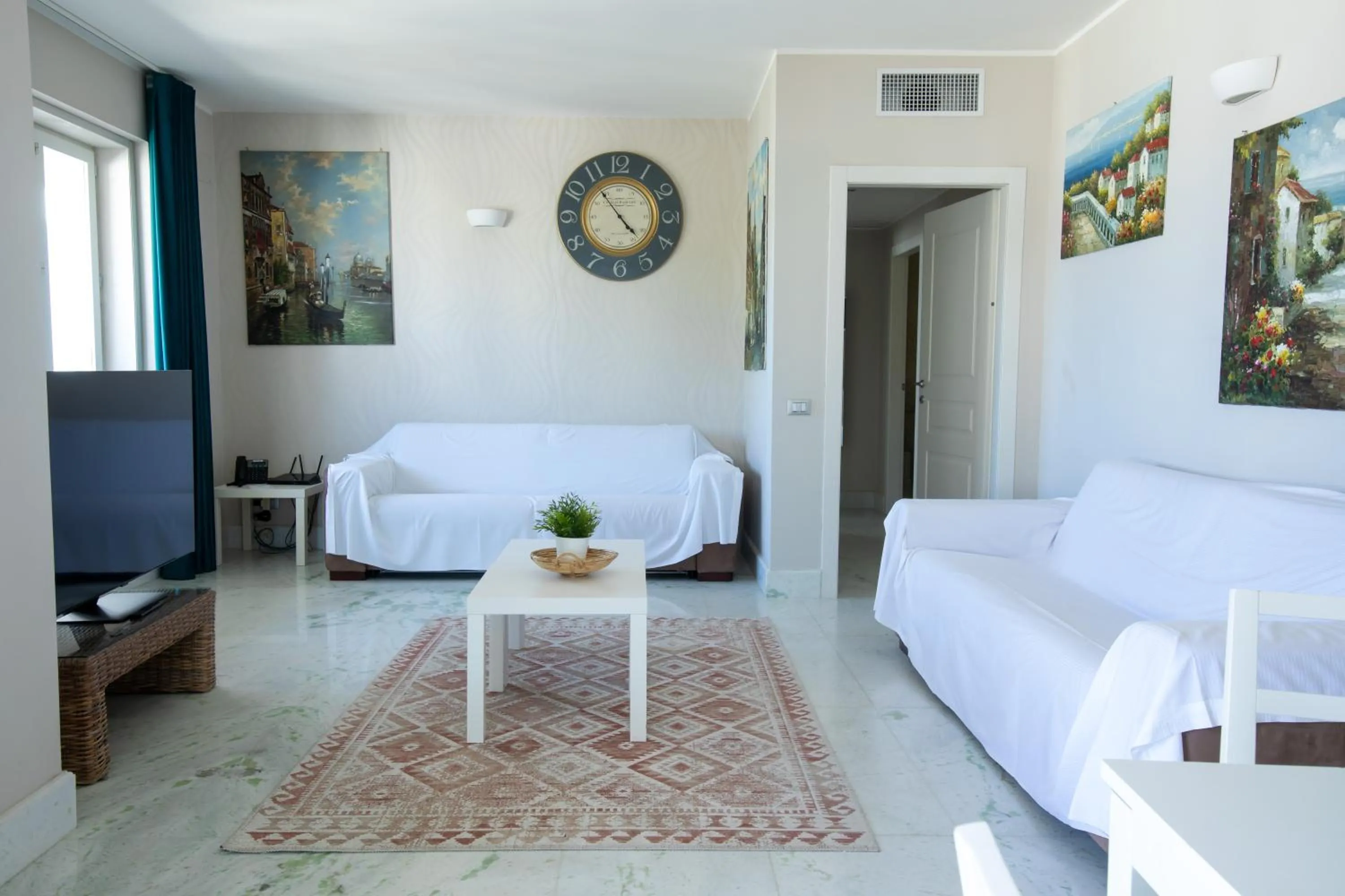 Living room in Bianco Riccio Suite Hotel