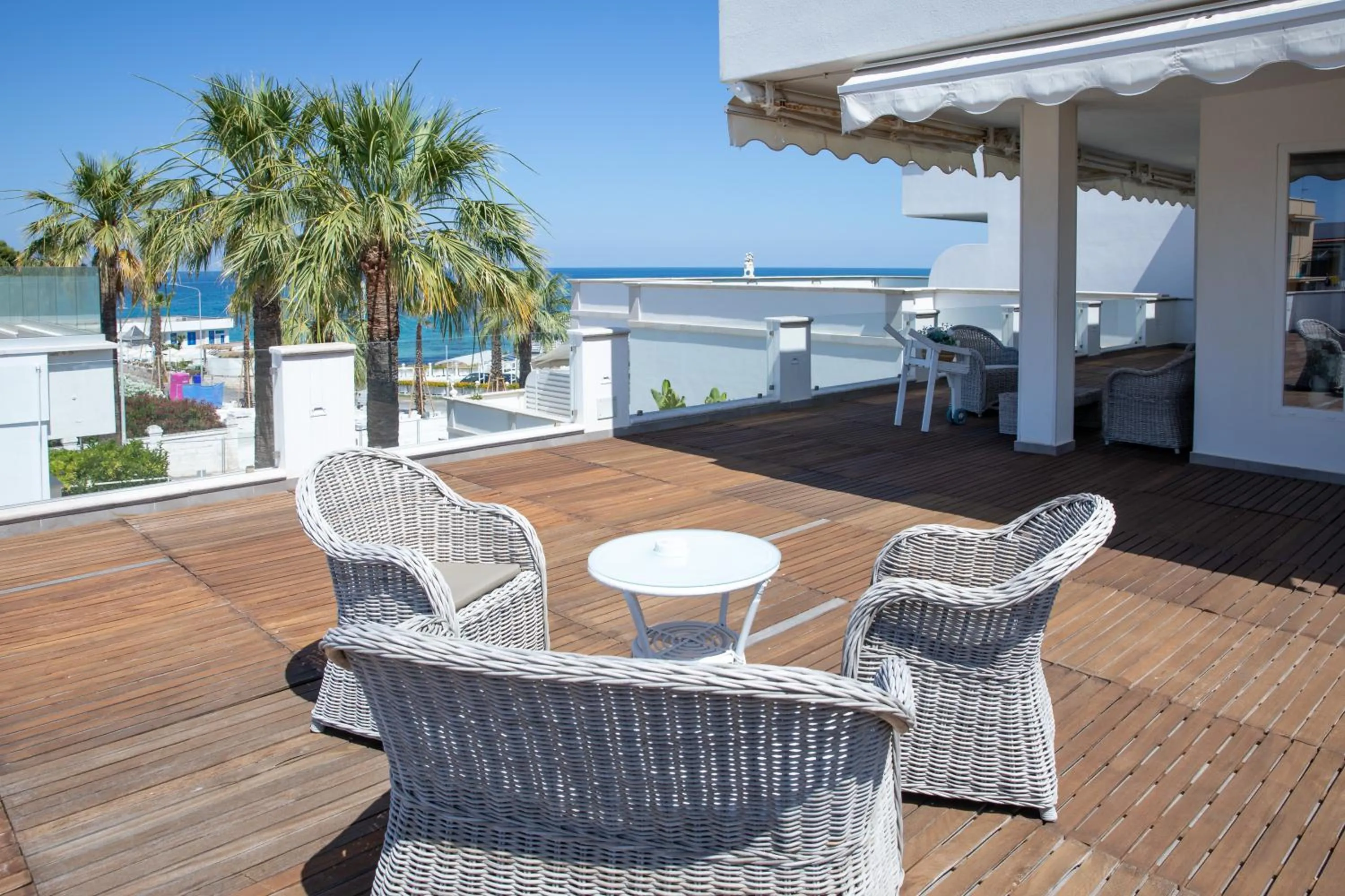 Balcony/Terrace in Bianco Riccio Suite Hotel