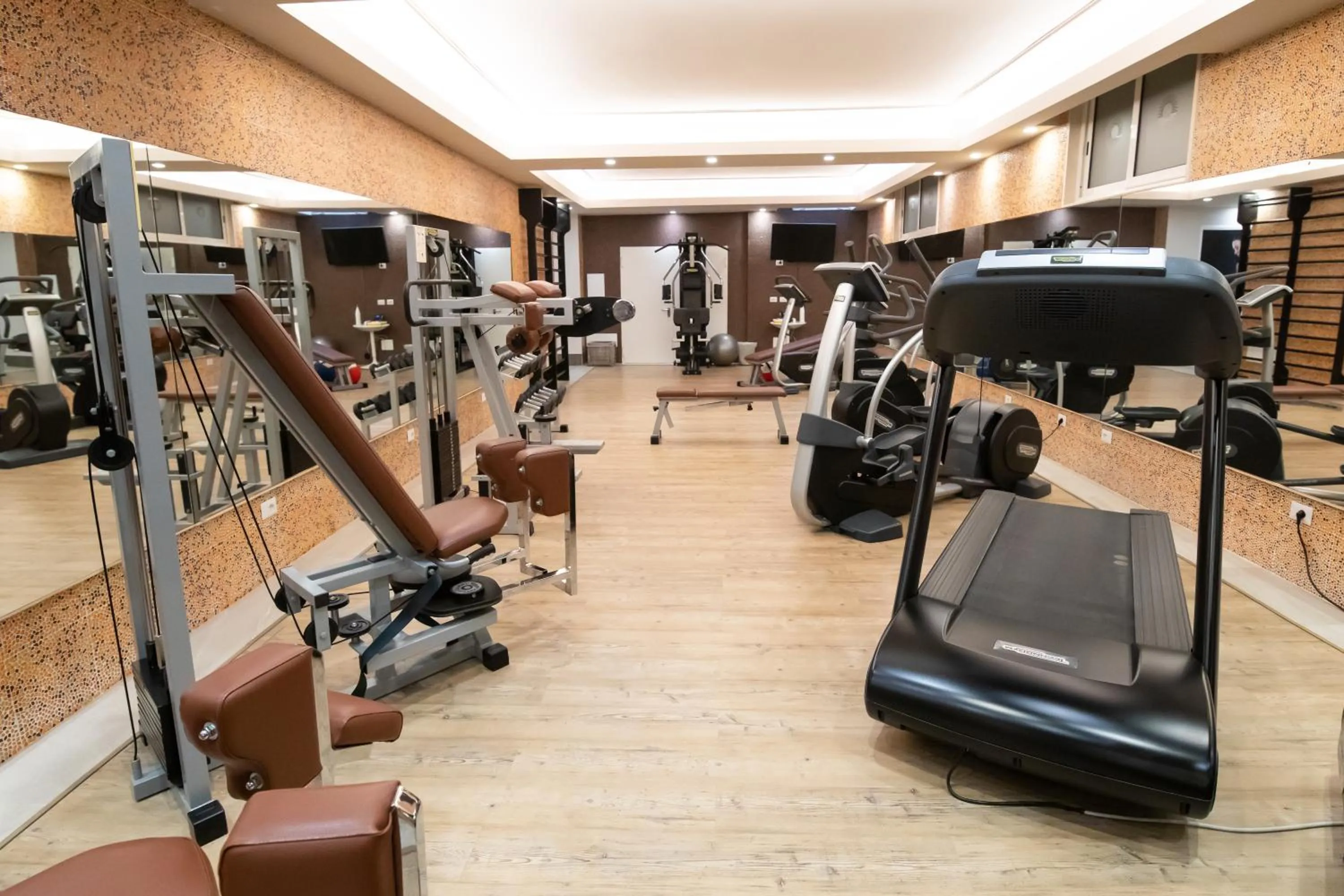 Fitness centre/facilities in Bianco Riccio Suite Hotel
