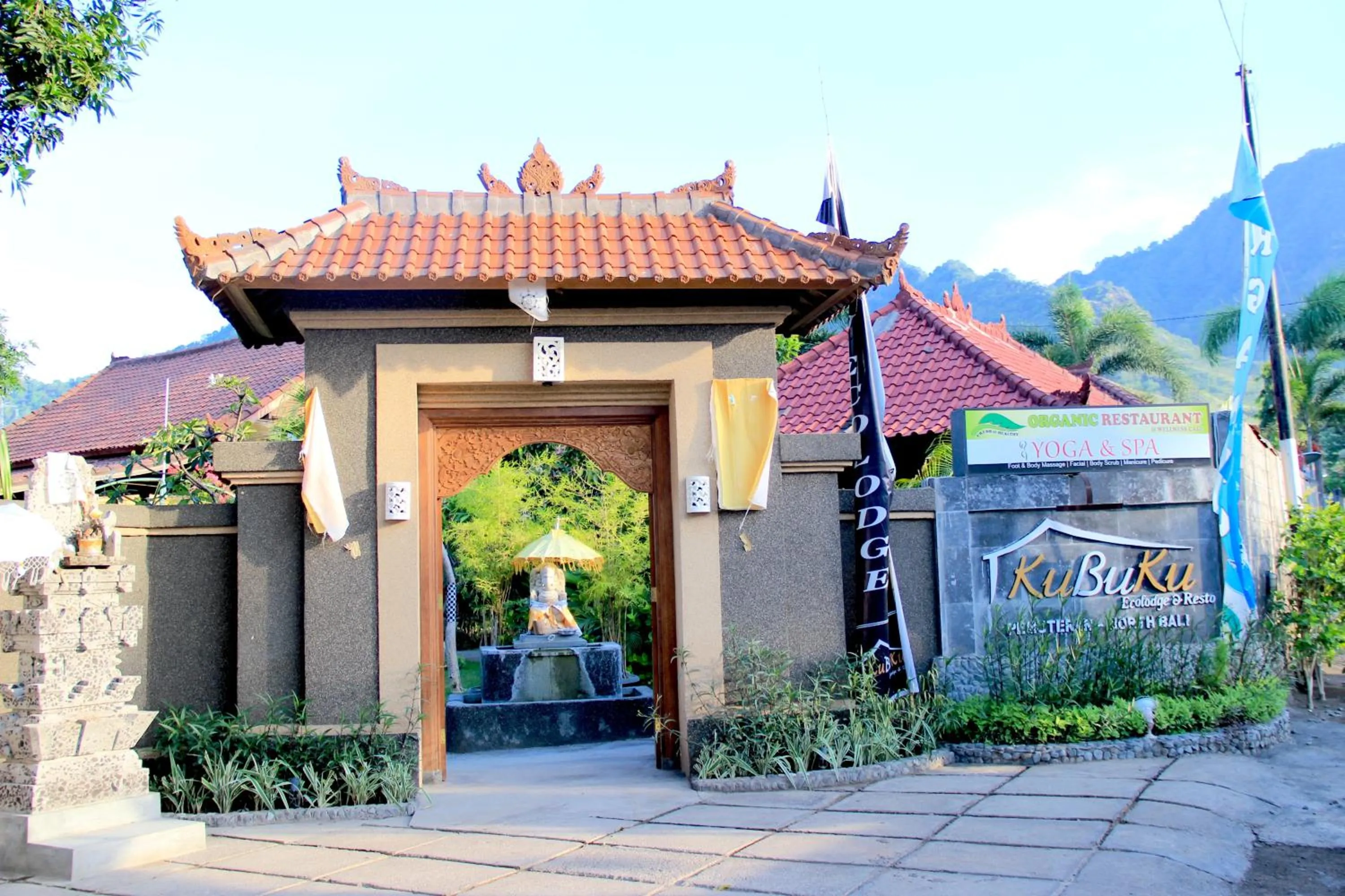 Facade/entrance in Kubuku Eco Dive Lodge and Yoga