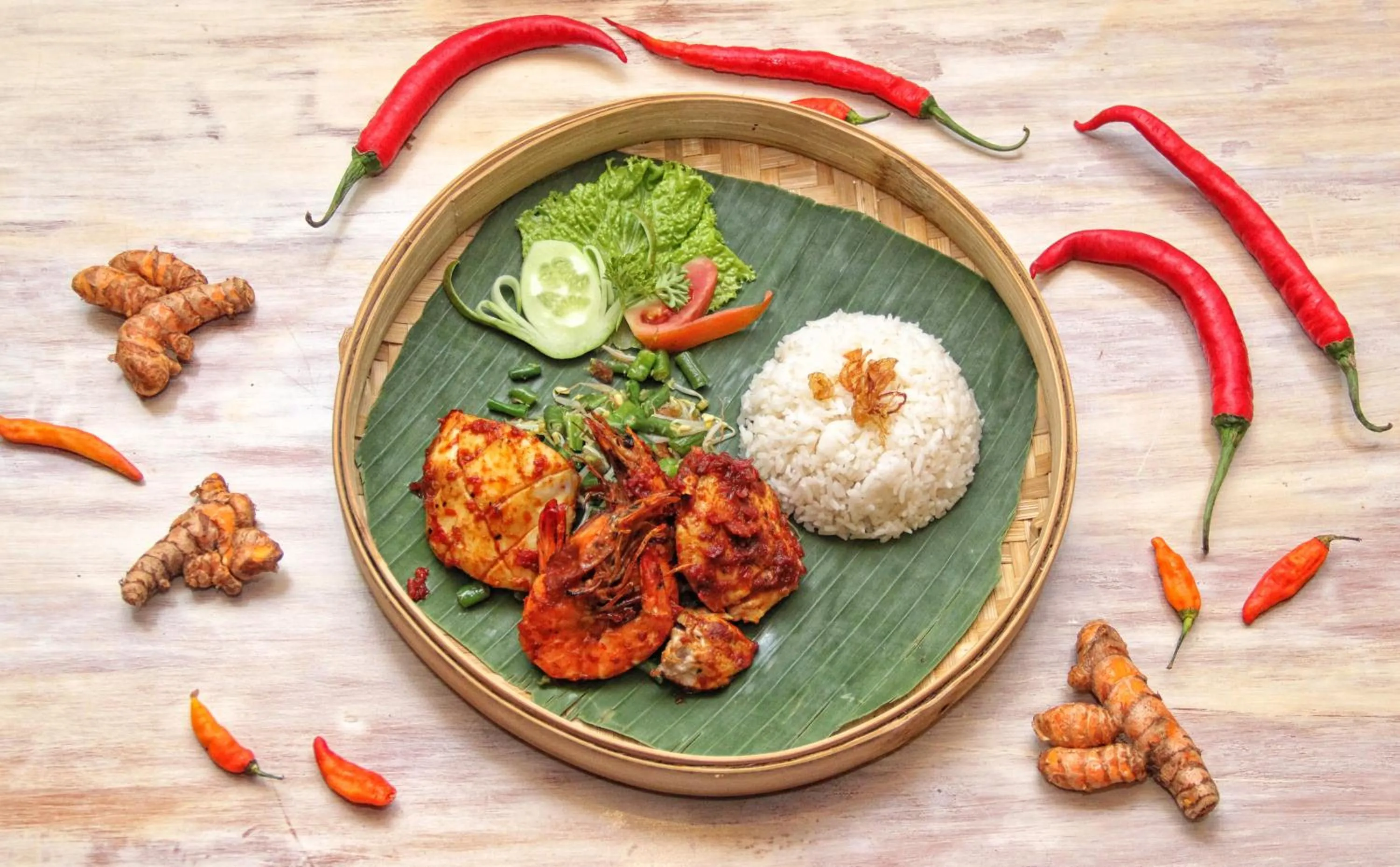 Lunch in Kubuku Eco Dive Lodge and Yoga