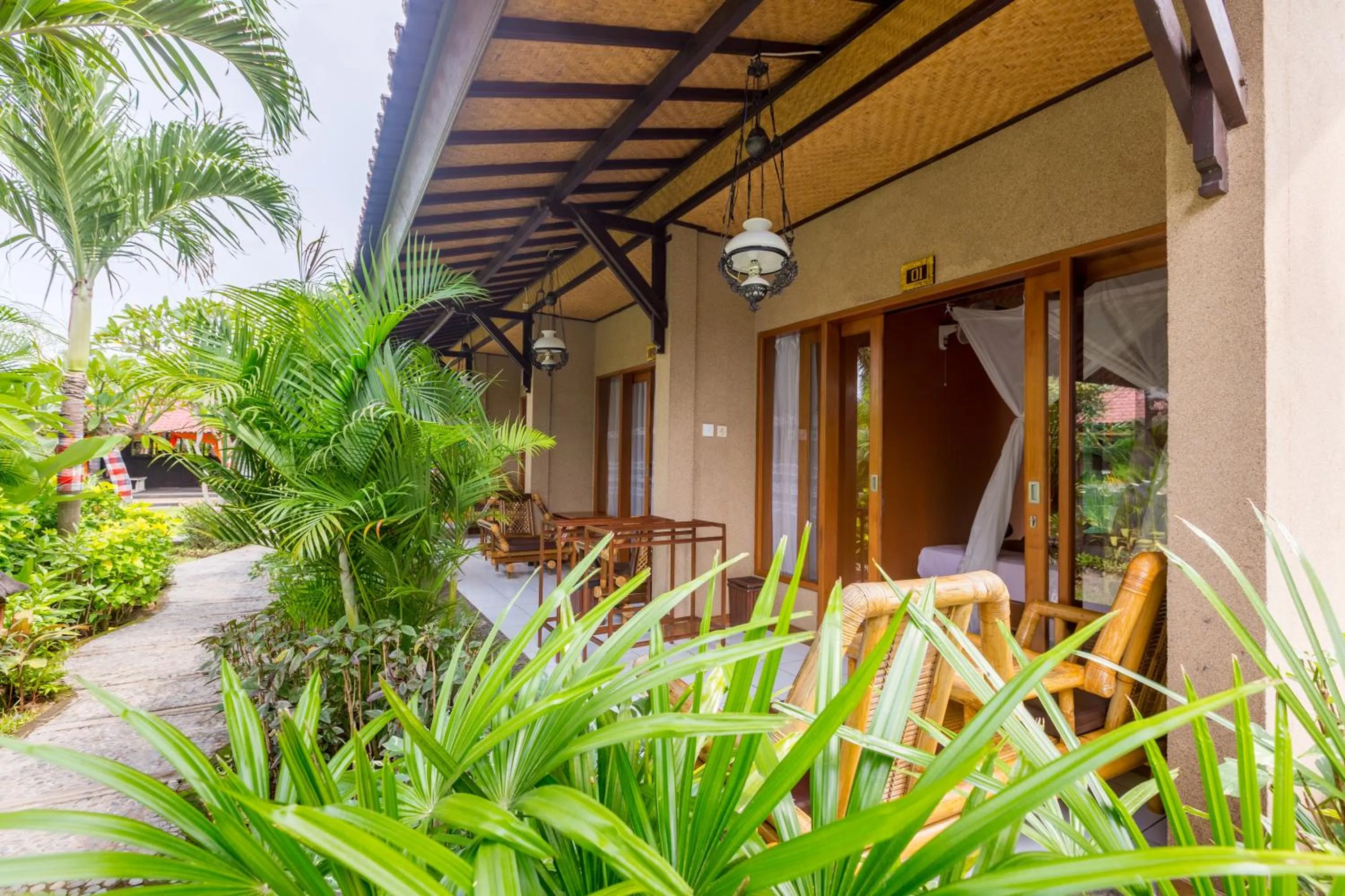 Balcony/Terrace in Kubuku Eco Dive Lodge and Yoga