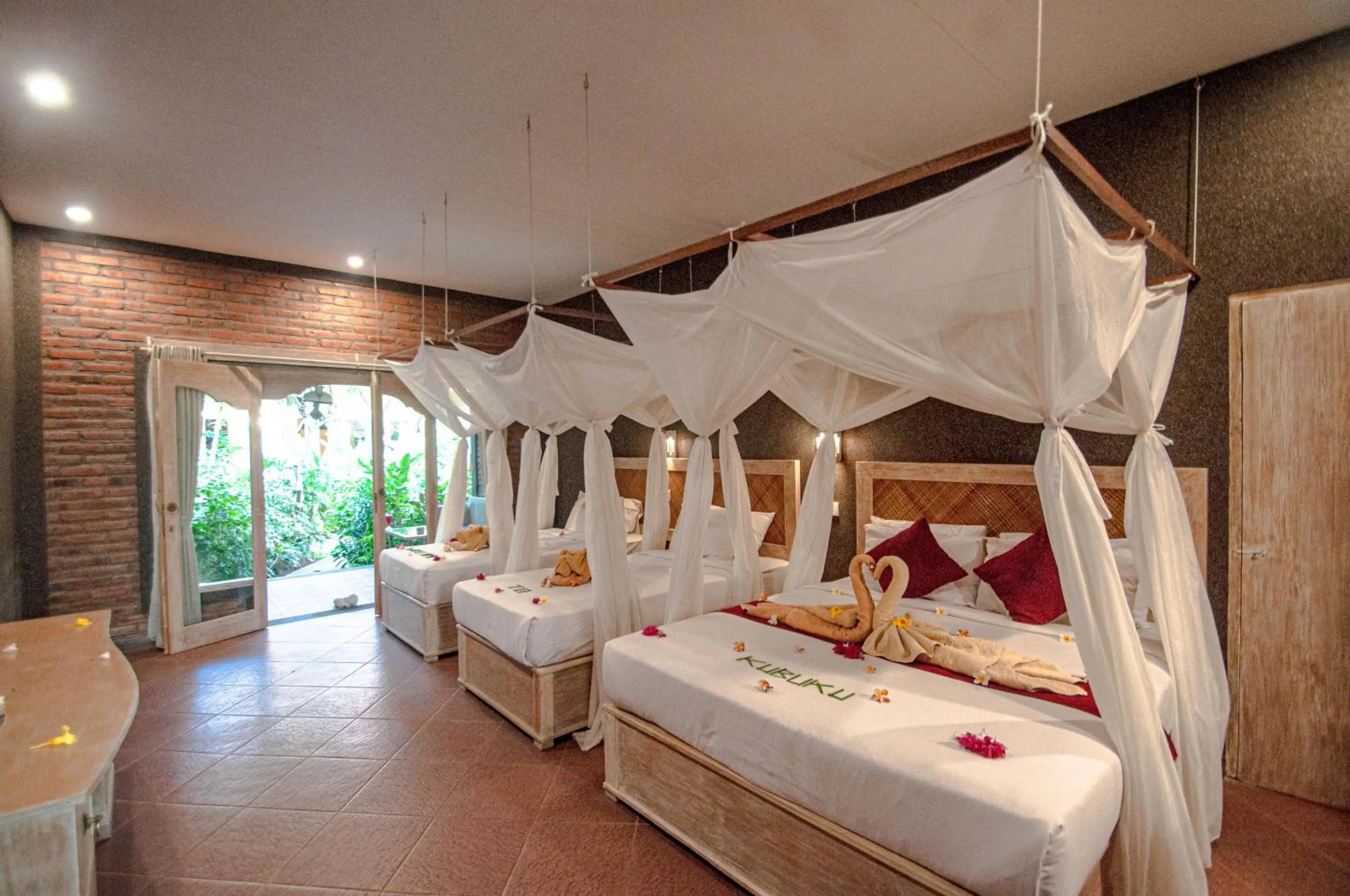 Bedroom, Bed in Kubuku Eco Dive Lodge and Yoga