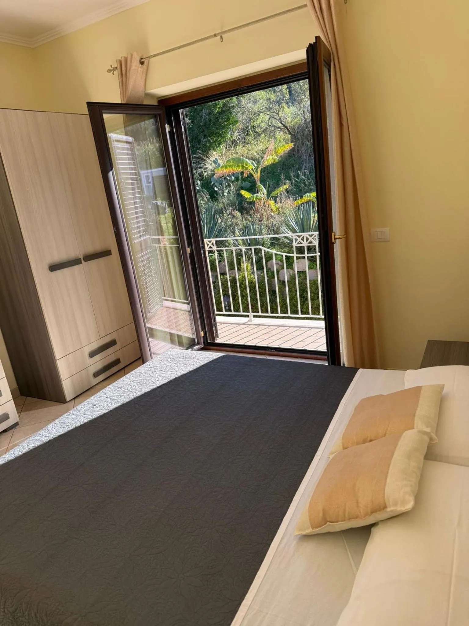 Bed in Residenza De Luca B&B