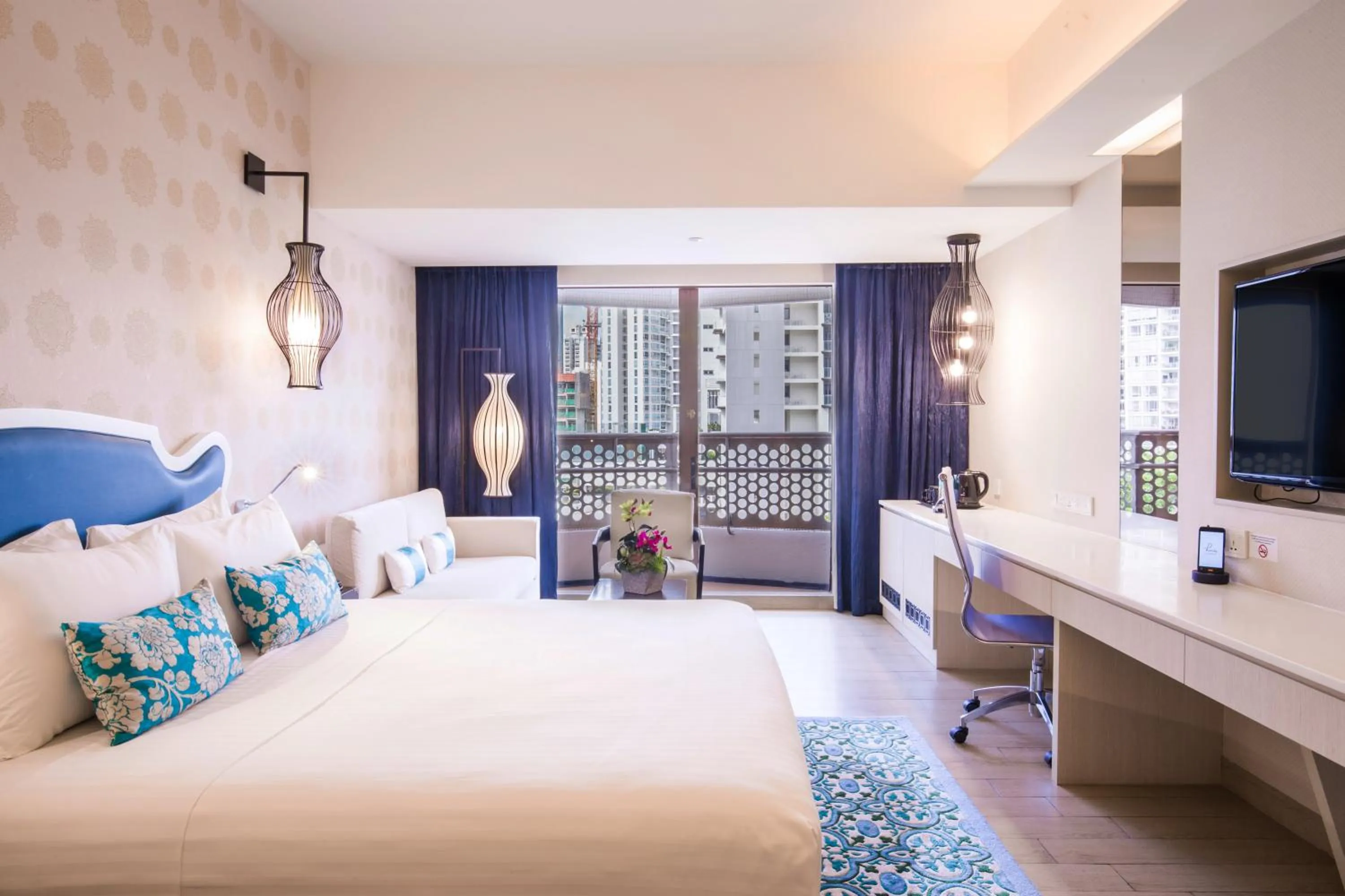 Bedroom, Bed in Village Hotel Katong by Far East Hospitality