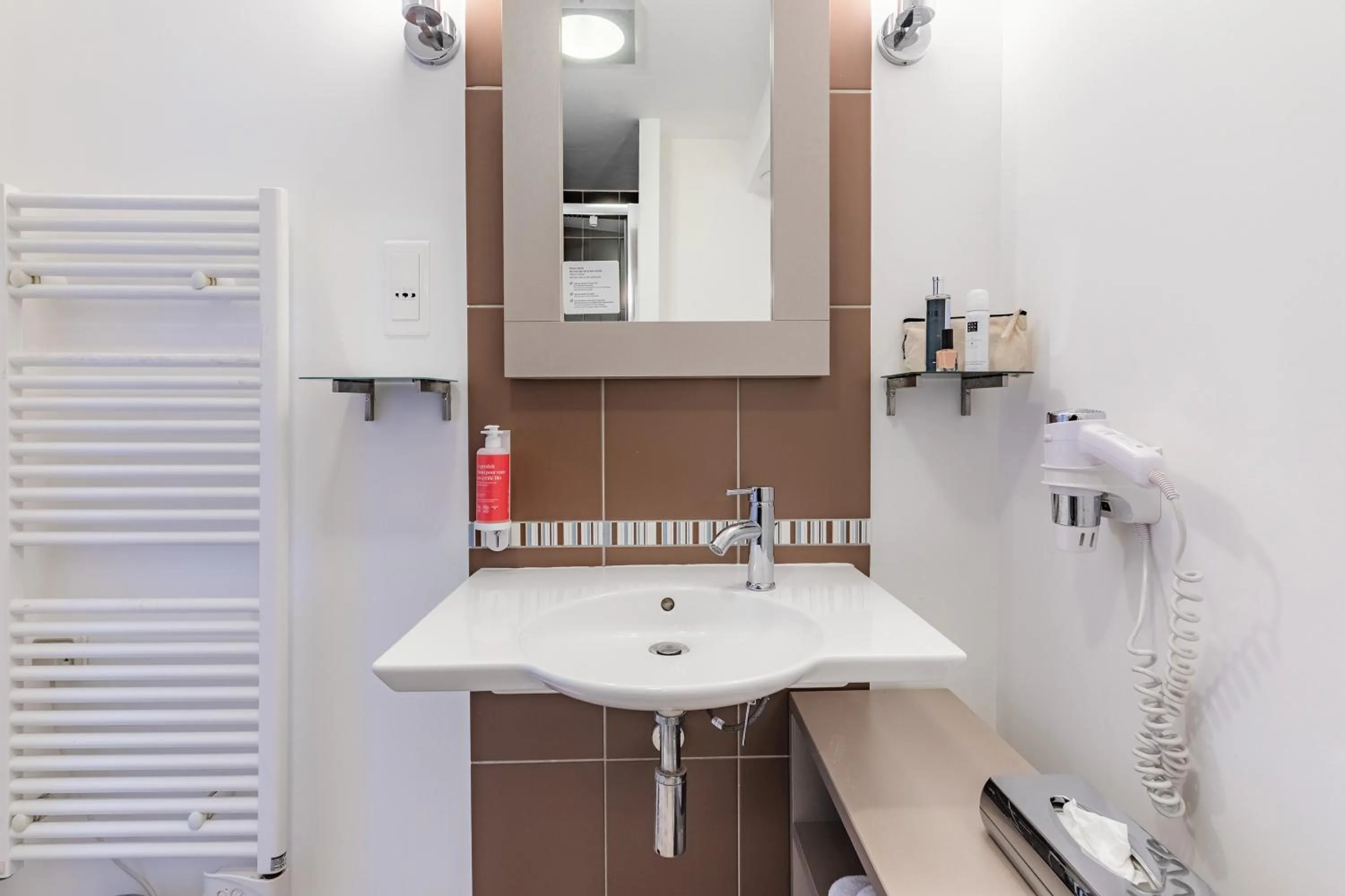 Bathroom in Appart'City Confort Marseille Centre Prado Vélodrome