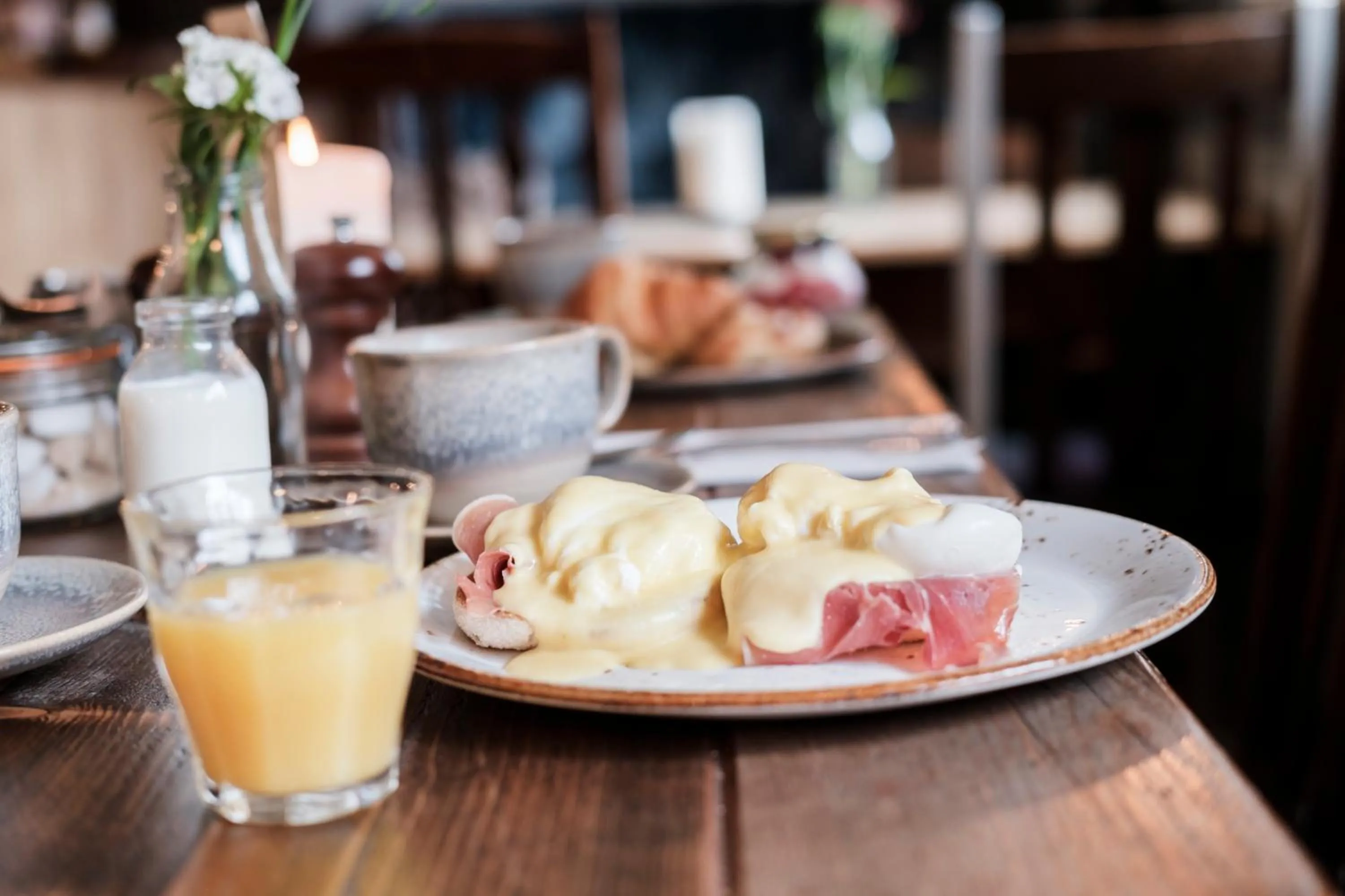 Breakfast in Hinds Head