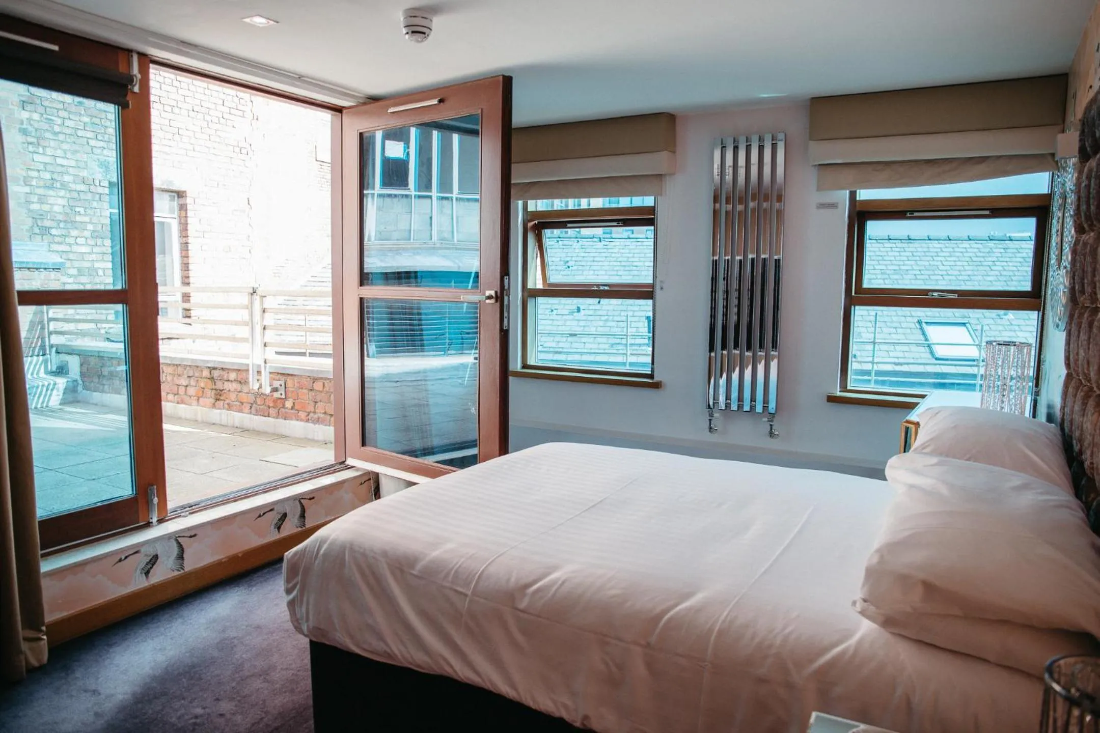 Bedroom, Bed in Posh Pads - Liverpool 1 - Apart-Hotel