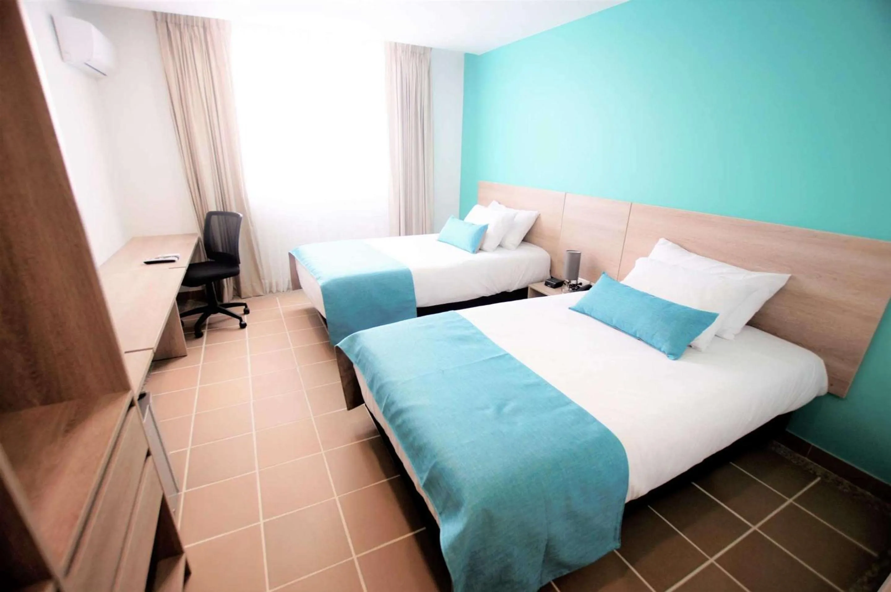 Photo of the whole room, Bed in Best Western Puerto Gaitan