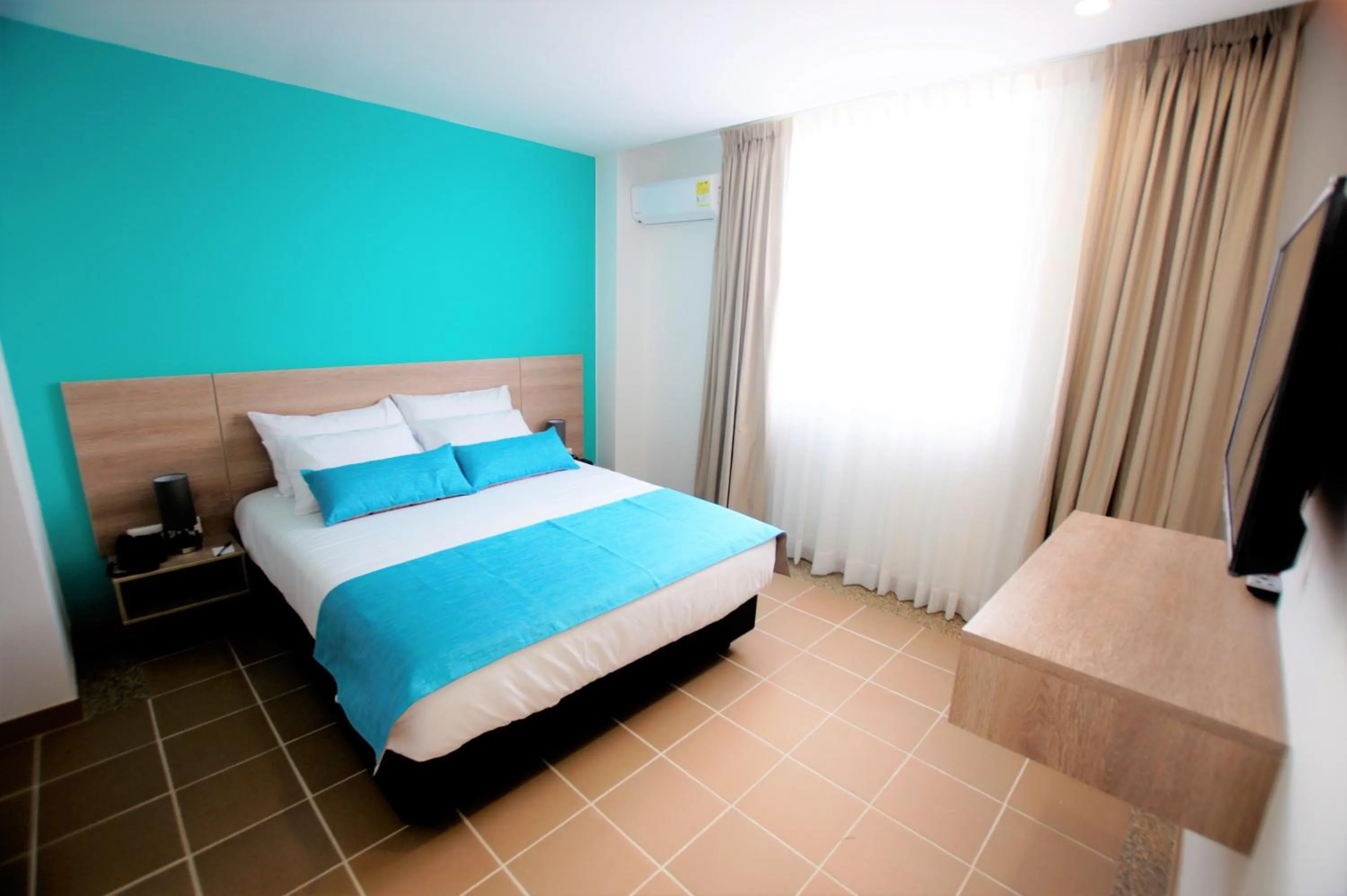 Bed in Best Western Puerto Gaitan