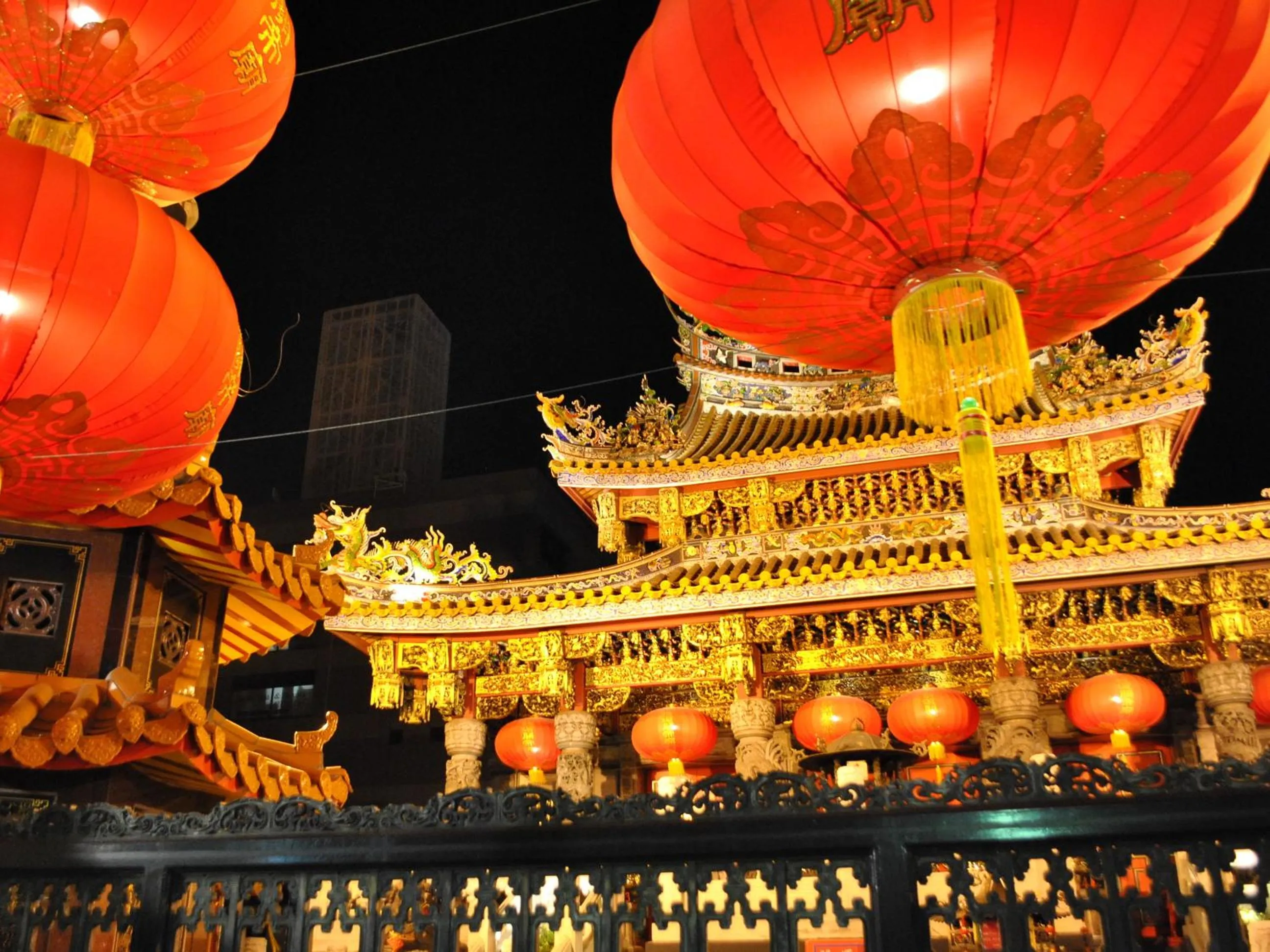 Nearby landmark in APA Hotel Yokohama Kannai