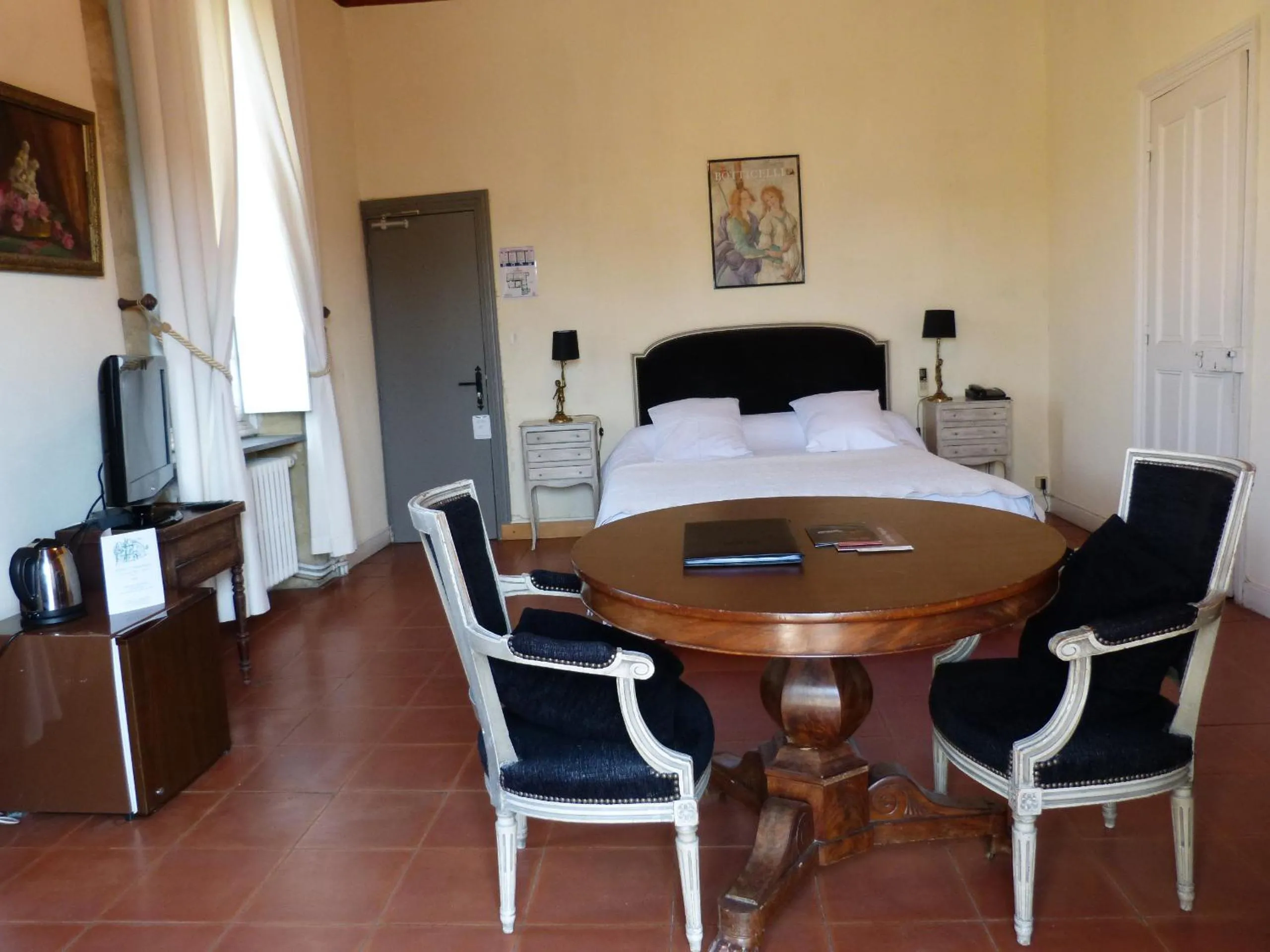 Day, Bed in Château d'Arpaillargues - TERITORIA