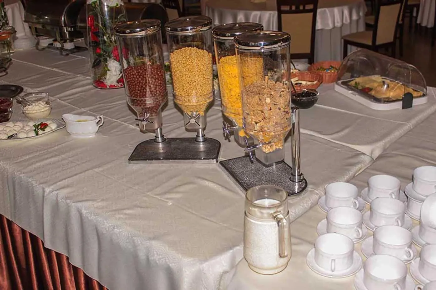 Breakfast in Hotel Monet & Rubbens