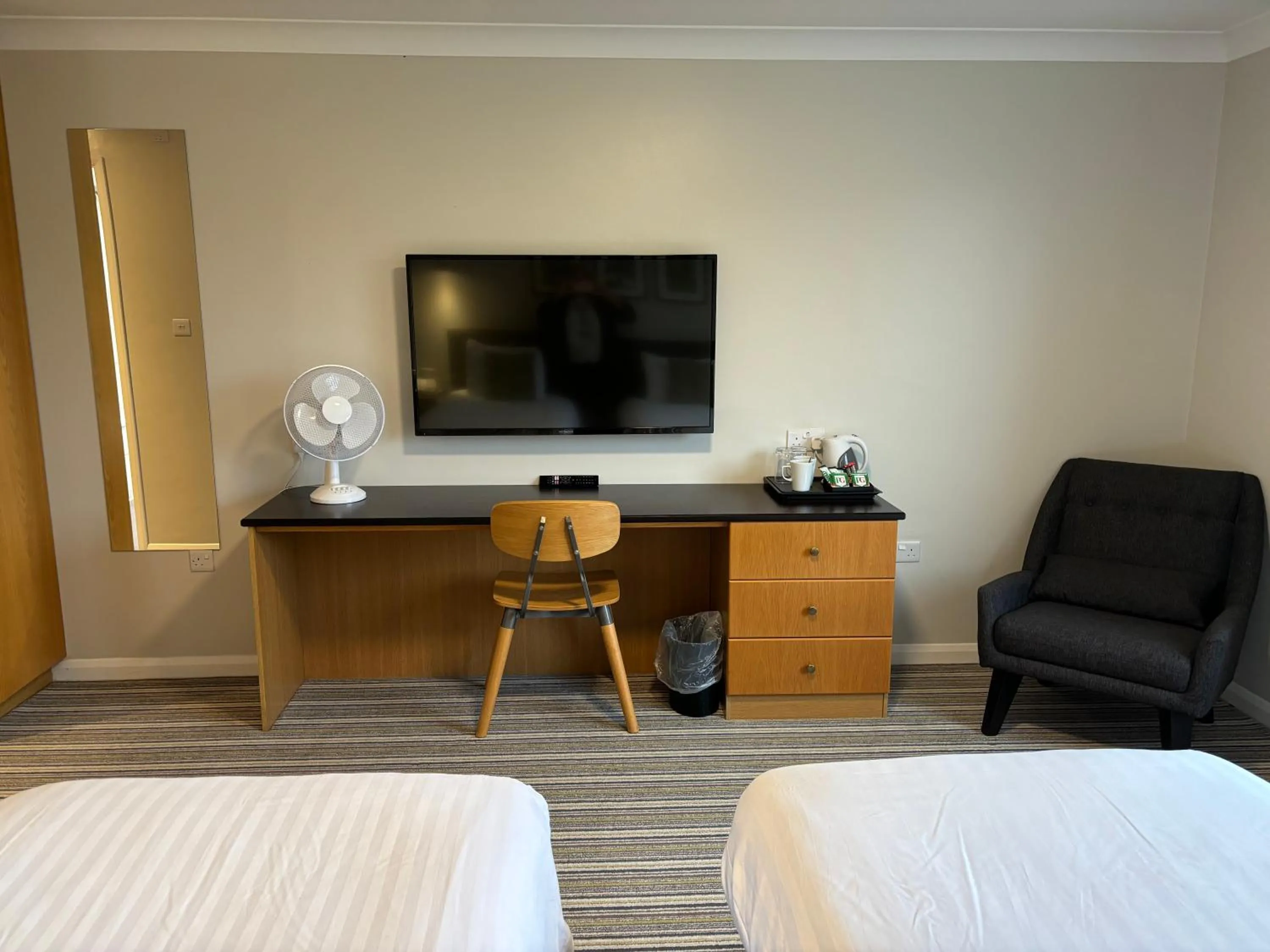 Bedroom, Bed in Greetham Valley