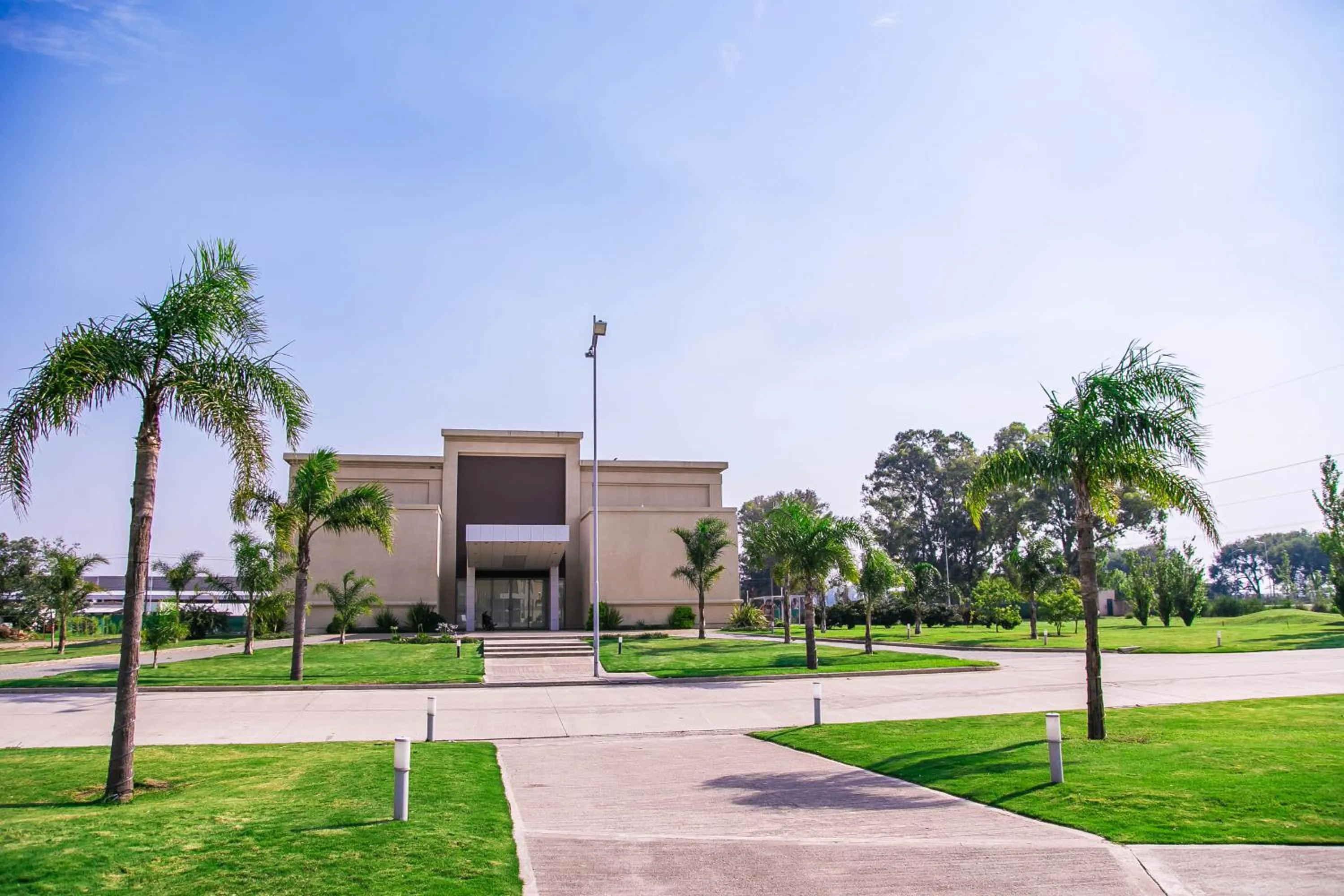 Property building in Amérian Villa Maria