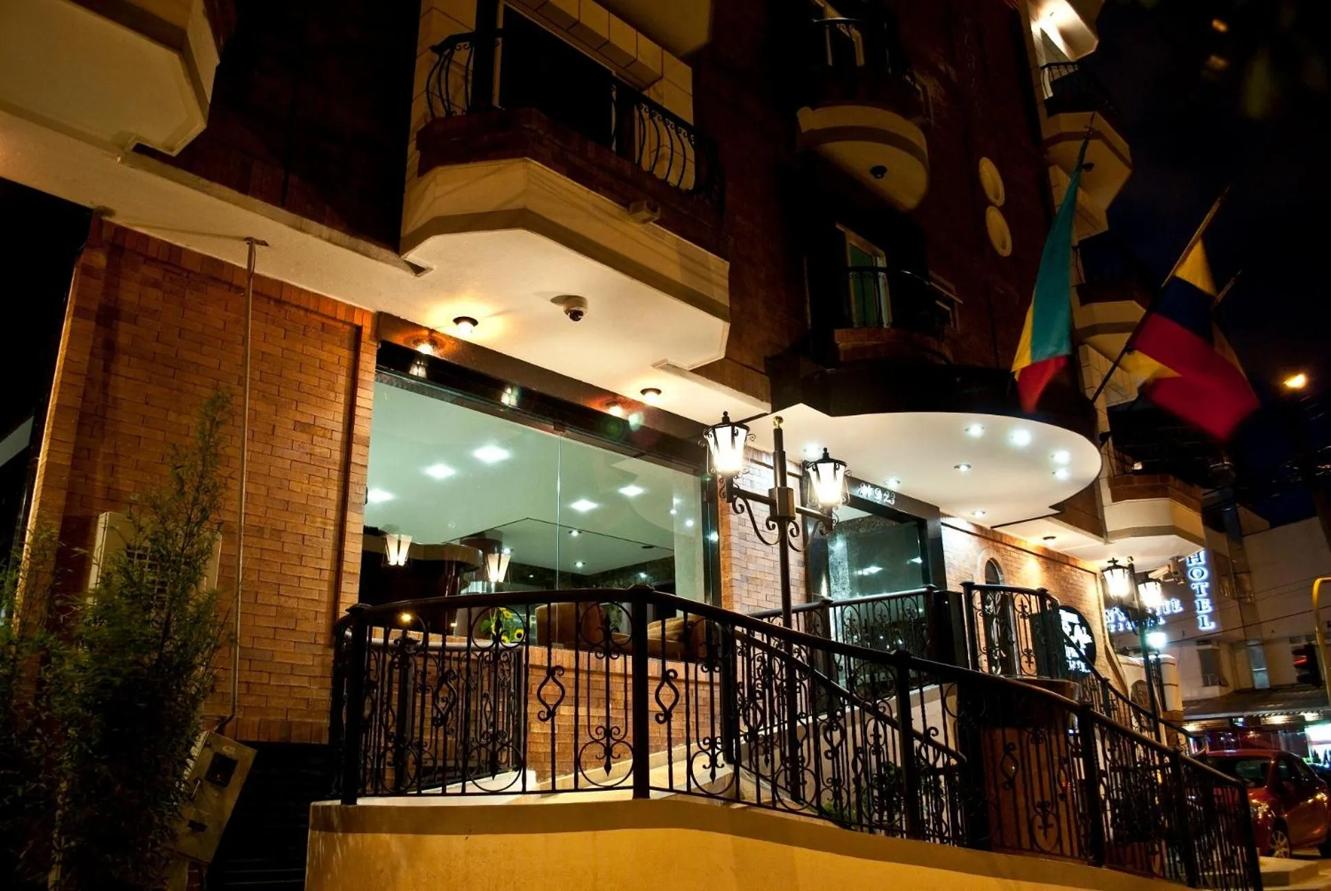 Facade/entrance in Blu Inn Hotel